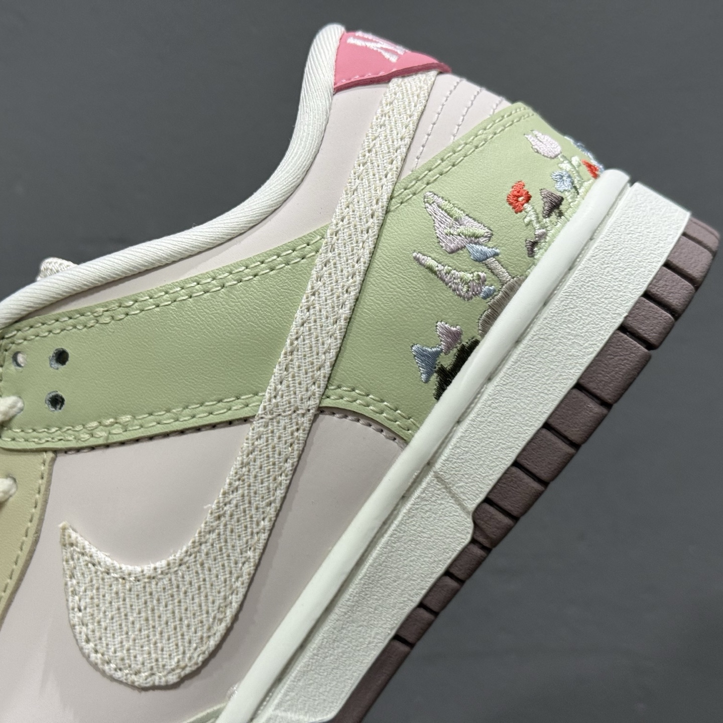 Nike Dunk Low 蘑菇 绿粉 IB8876-661