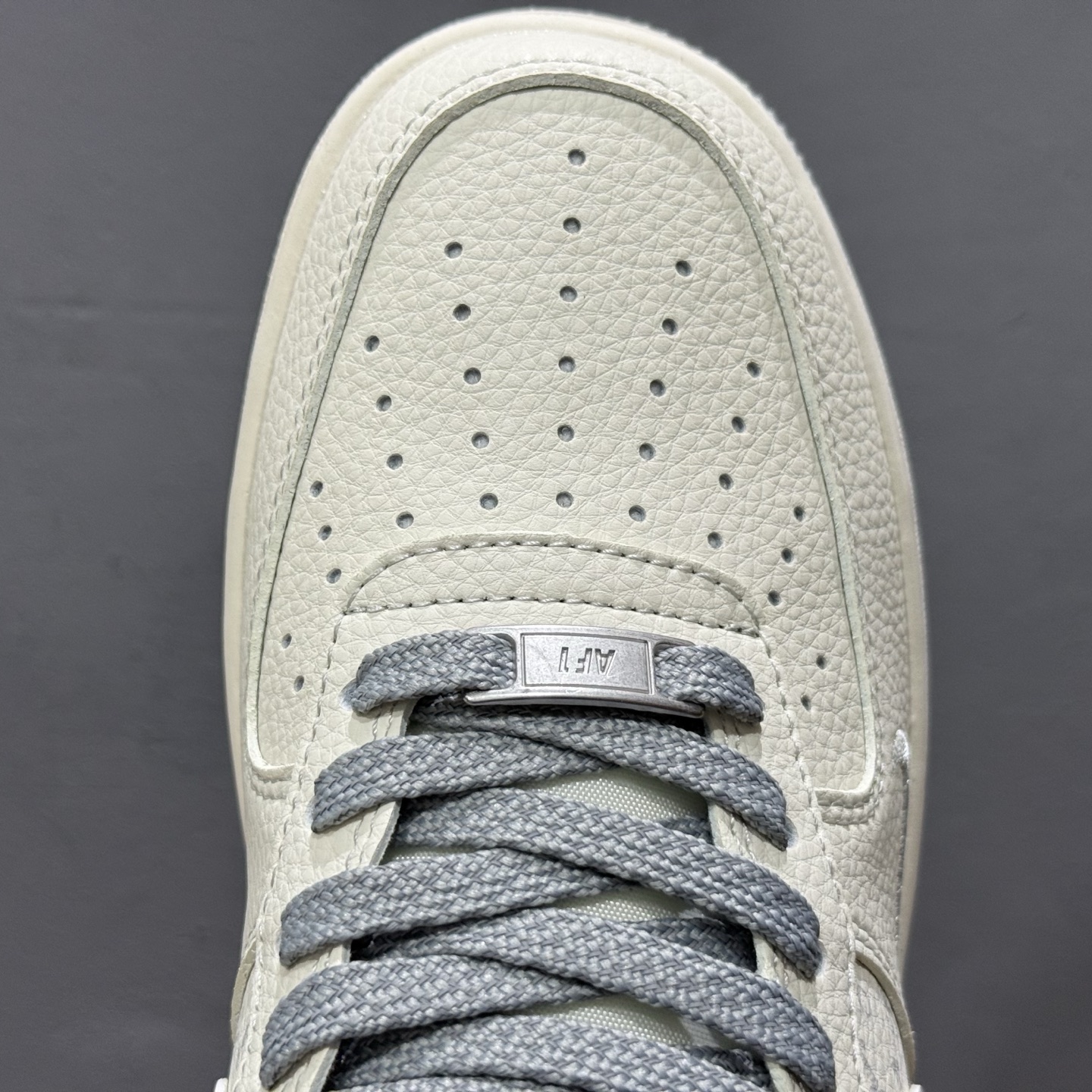 Nike Air Force 1'07 Low 斯图西联名 灰银勾 空军一号低帮休闲运动板鞋 XX3168-209