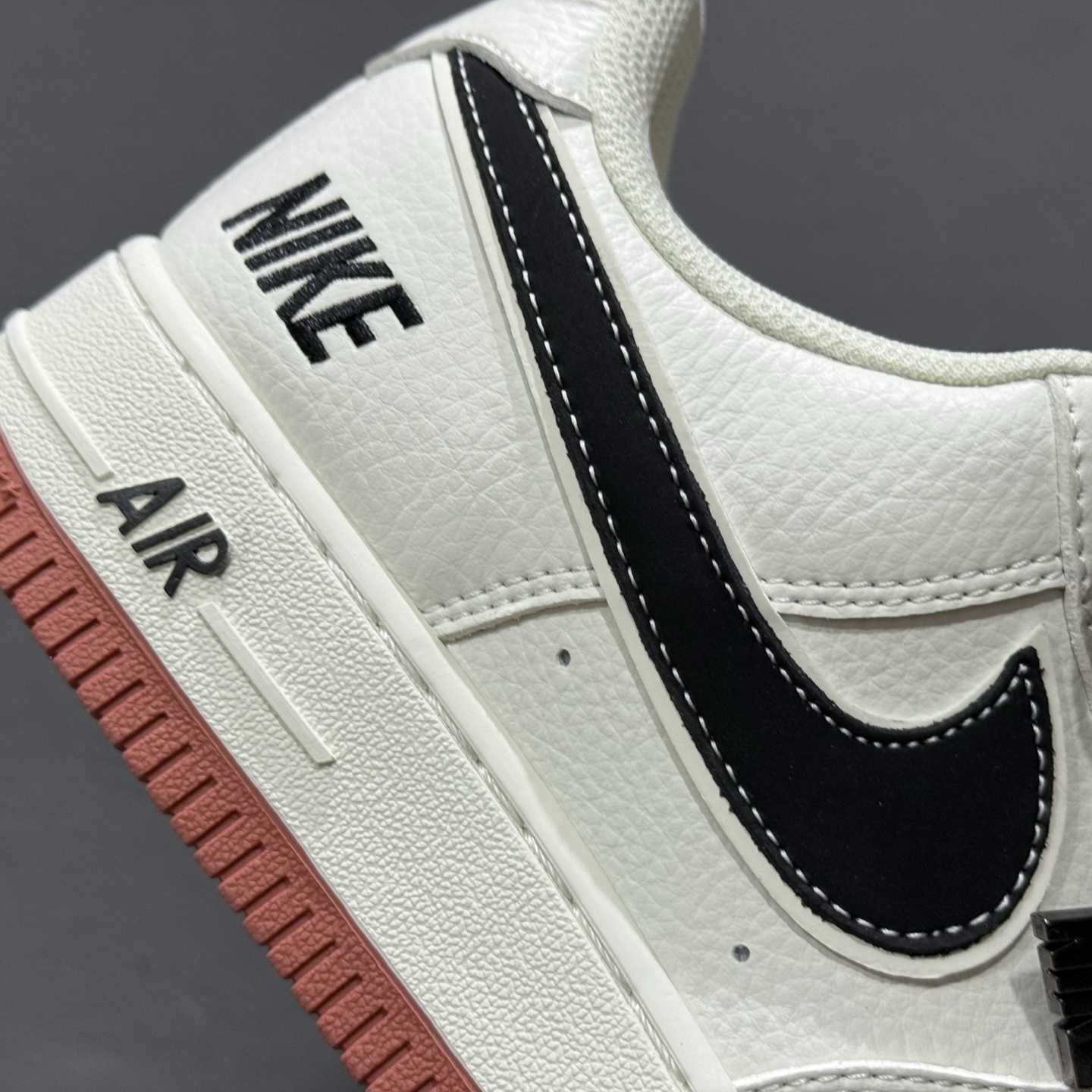 Nike Air Force 1'07 Low 耐克联名 米黑生胶 空军一号低帮休闲运动板鞋 CS5288-021