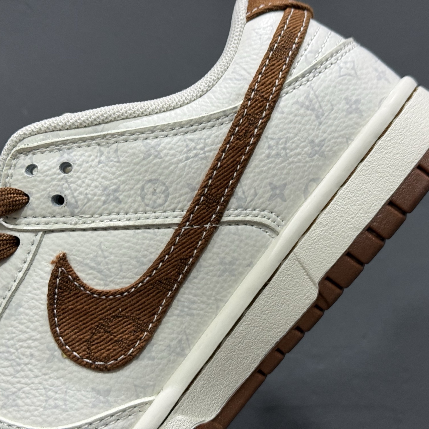 Nike SB Dunk Low LV联名 咖啡牛仔 周年高端定制 低帮休闲板鞋 SC9772-806