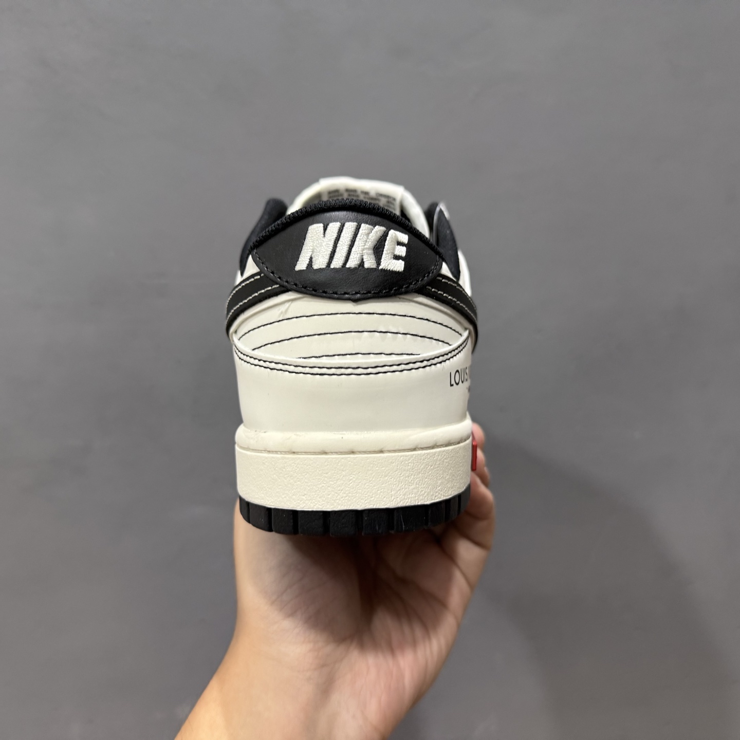 Louis Vuitton x Sup x Nike Dunk Low 黑勾 YX5066-359
