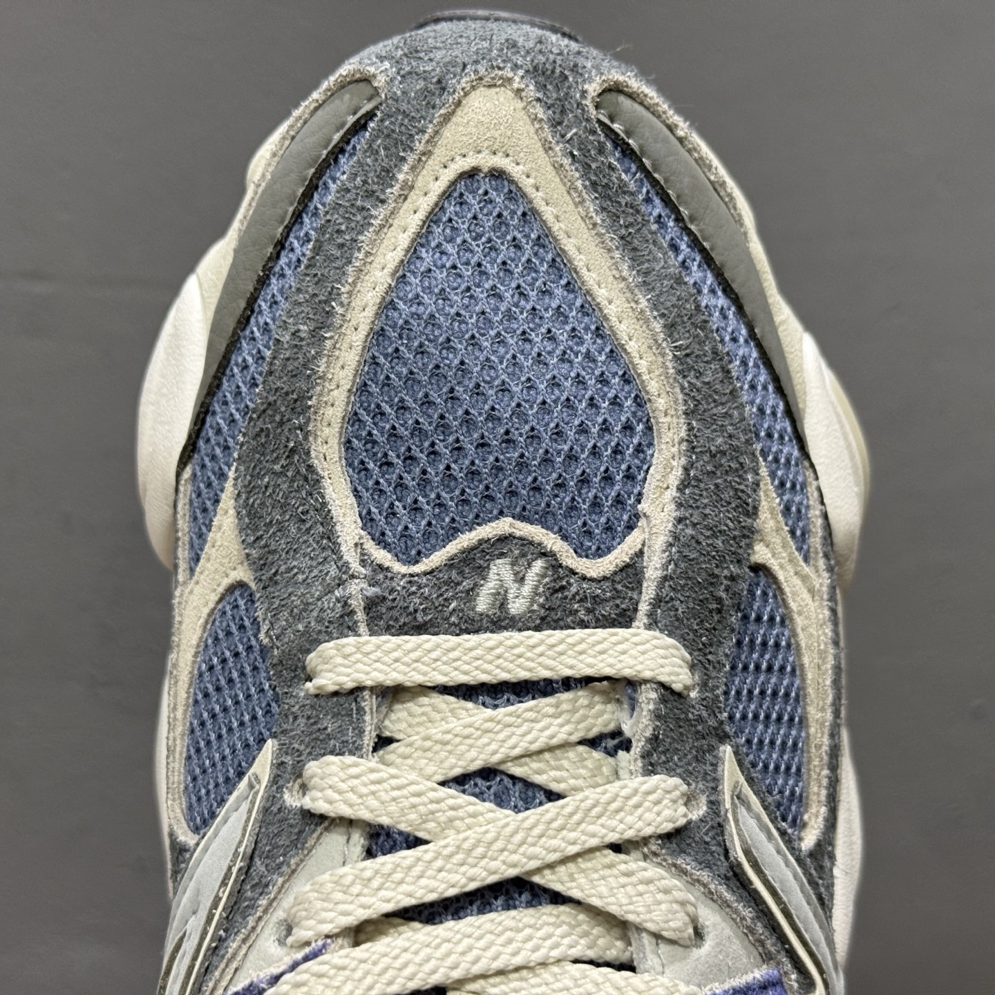 ¥240 纯原 New Balance NB9060 联名款 复古休闲运动慢跑鞋 U9060NTA-Chinese UA Cheap High Quatity Brand Clothes Bags handbags Sneakers wholesale wholesaler seller from China Factory suppliers Fashion Clothing Shoes best Quality Beautiful Price ¥240 纯原 New Balance NB9060 联名款 复古休闲运动慢跑鞋 U9060NTA