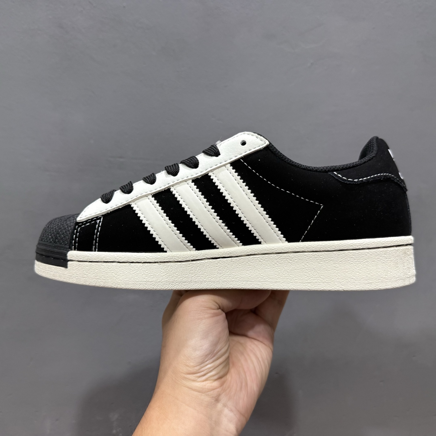 240 独家实拍Adidas Originals Superstar 联名款 经典贝壳头 AD8019-Chinese UA Cheap High Quatity Brand Clothes Bags handbags Sneakers wholesale wholesaler seller from China Factory suppliers Fashion Clothing Shoes best Quality Beautiful Price 240 独家实拍Adidas Originals Superstar 联名款 经典贝壳头 AD8019