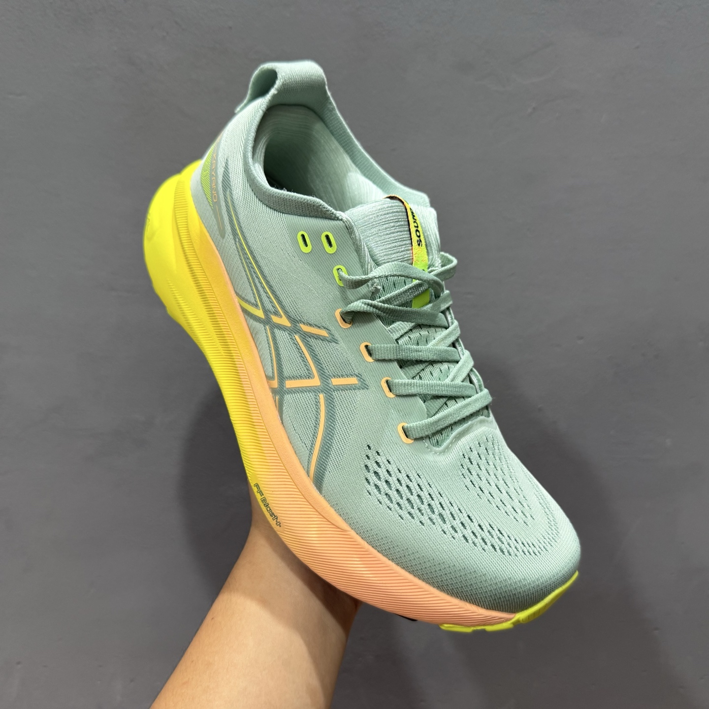 ￥180 Asics Gel-Kayano 31代 运动休闲透气专业跑鞋 1011B929-750