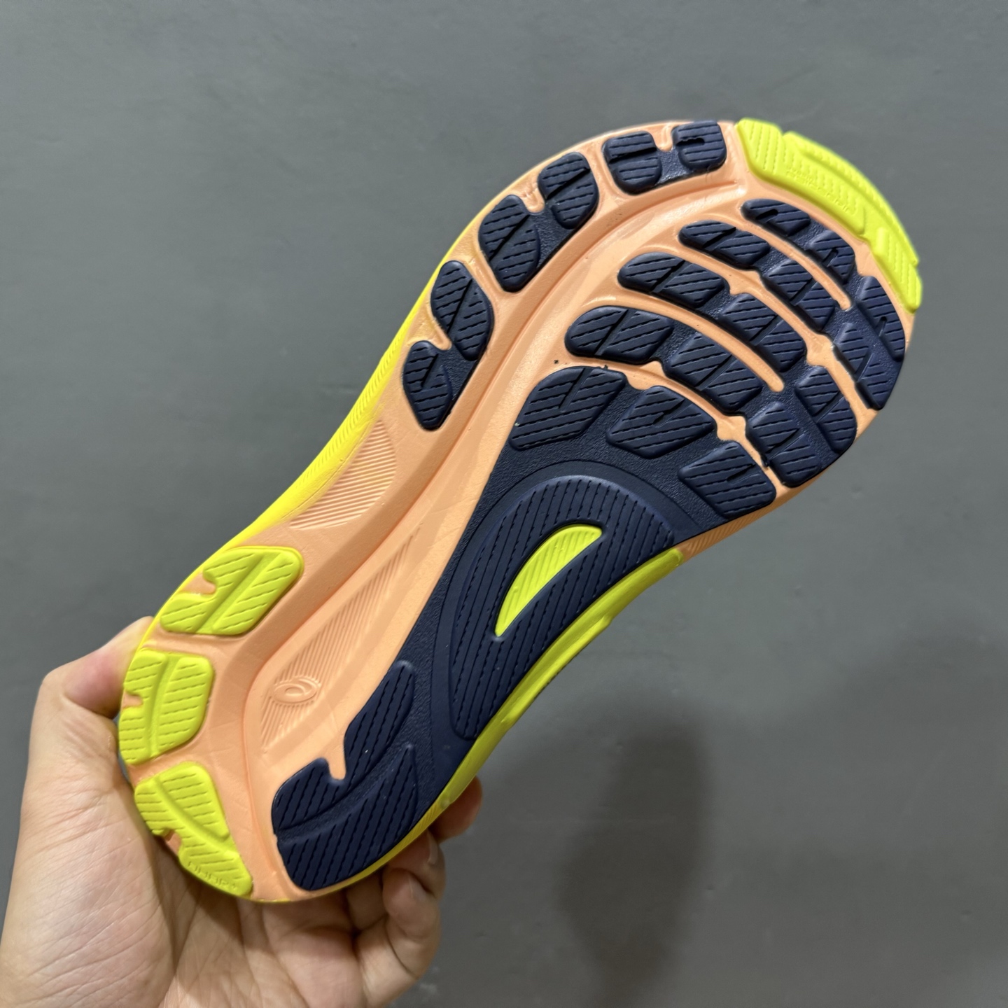 ￥180 Asics Gel-Kayano 31代 运动休闲透气专业跑鞋 1011B929-750