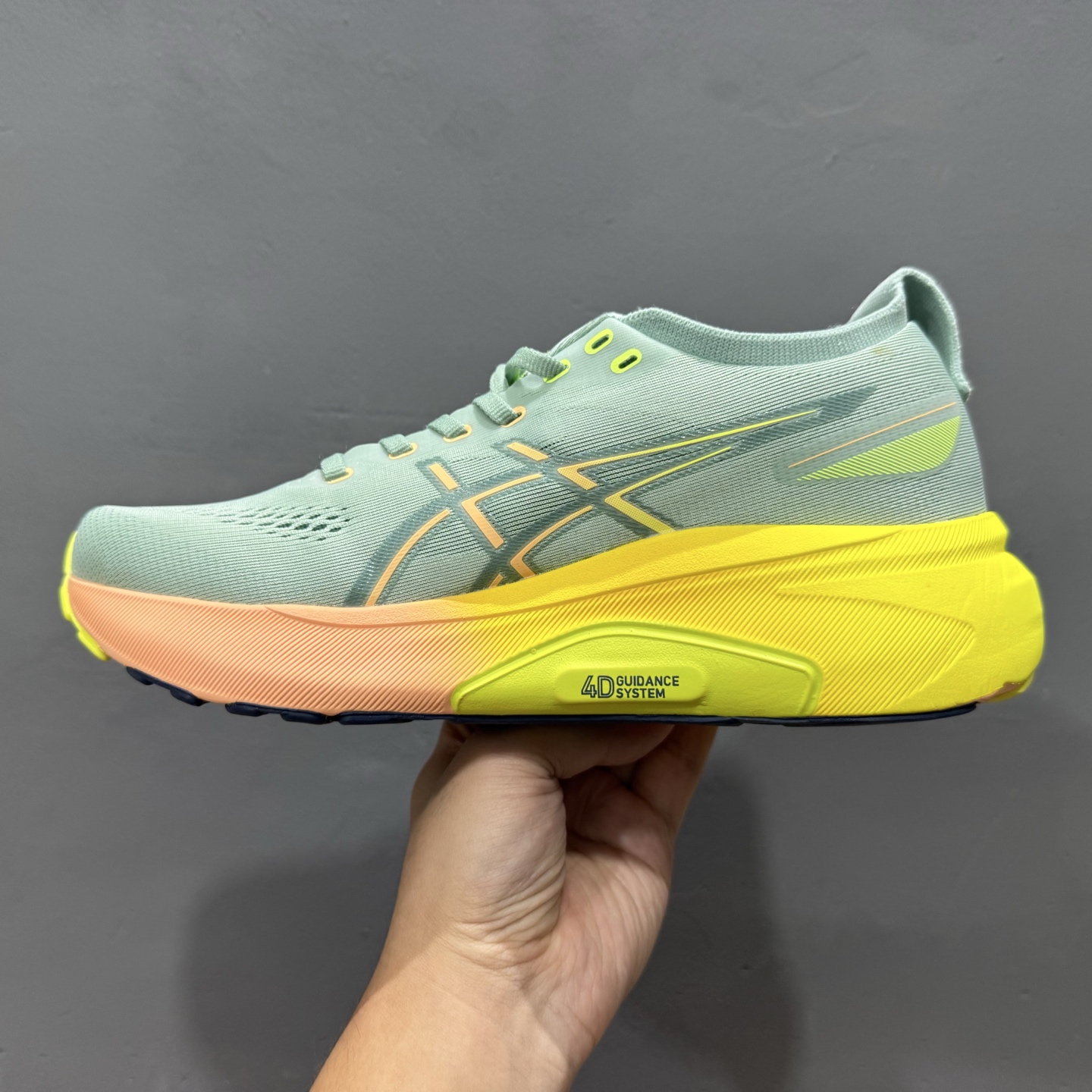 ￥180 Asics Gel-Kayano 31代 运动休闲透气专业跑鞋 1011B929-750