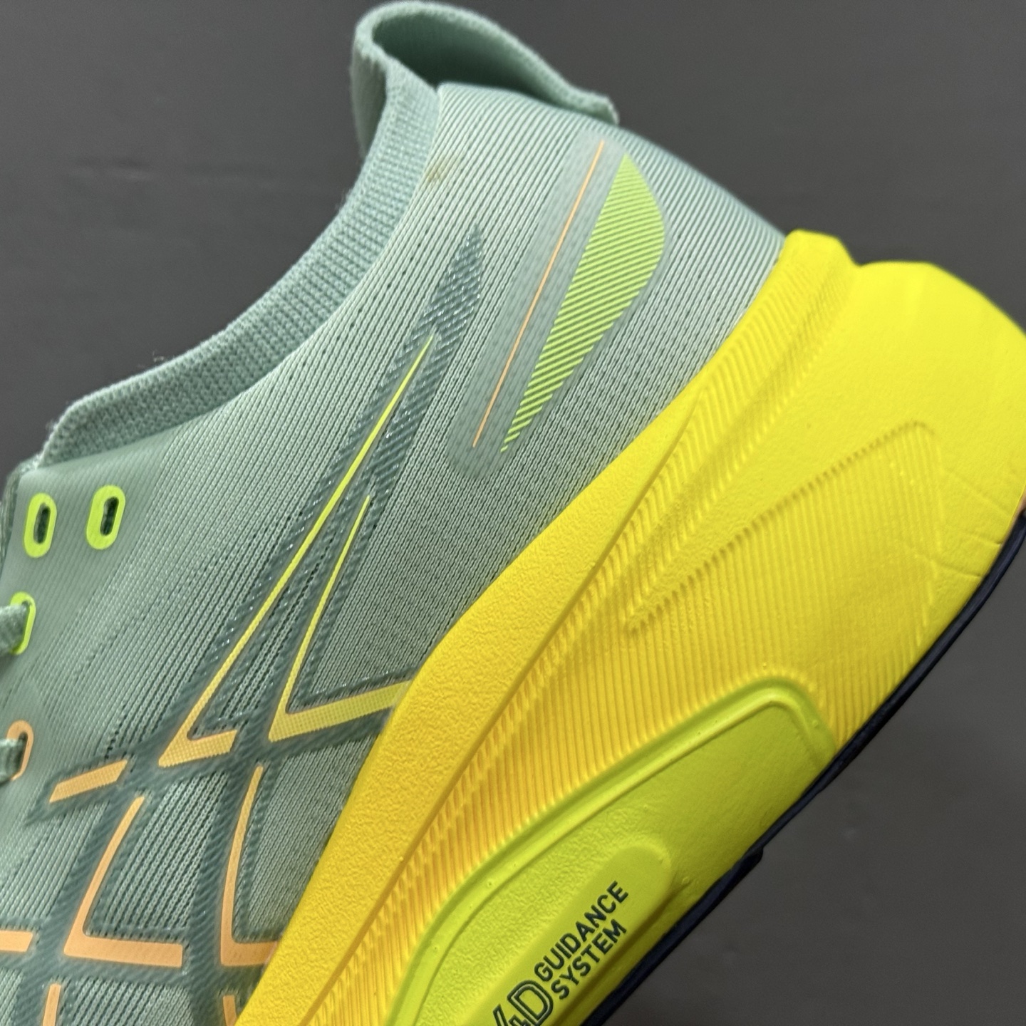 ￥180 Asics Gel-Kayano 31代 运动休闲透气专业跑鞋 1011B929-750