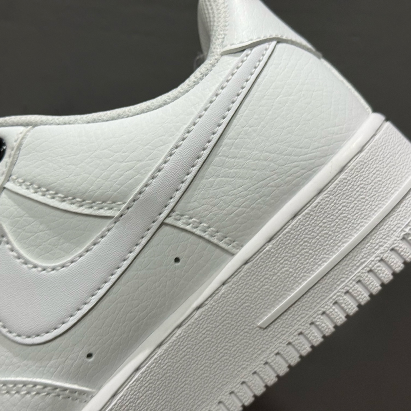 220 Nike Air Force 1 Low 07 白黑十字架 CW2288-111