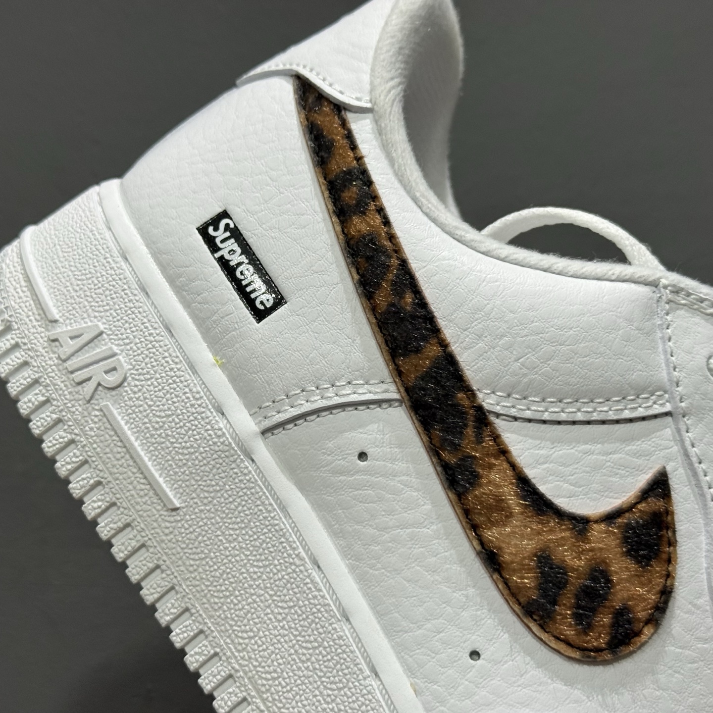 220 Nike Air Force 1 Low 07 x superme 豹纹白 IM3483-100