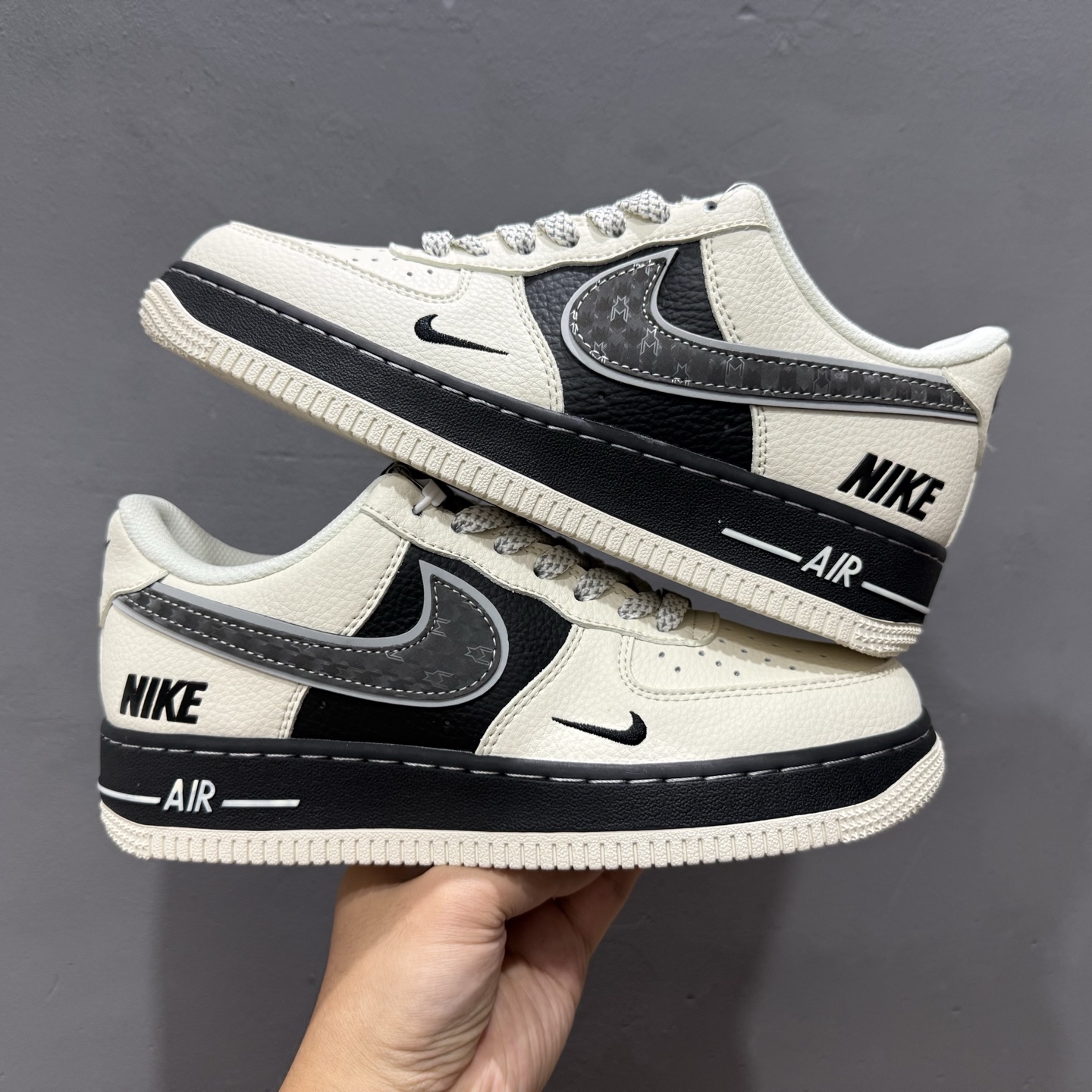 260 Nike Air Force 1 Low 07 x NIKE 白黑小勾满天星 XX3168-206-Chinese UA Cheap High Quatity Brand Clothes Bags handbags Sneakers wholesale wholesaler seller from China Factory suppliers Fashion Clothing Shoes best Quality Beautiful Price 260 Nike Air Force 1 Low 07 x NIKE 白黑小勾满天星 XX3168-206