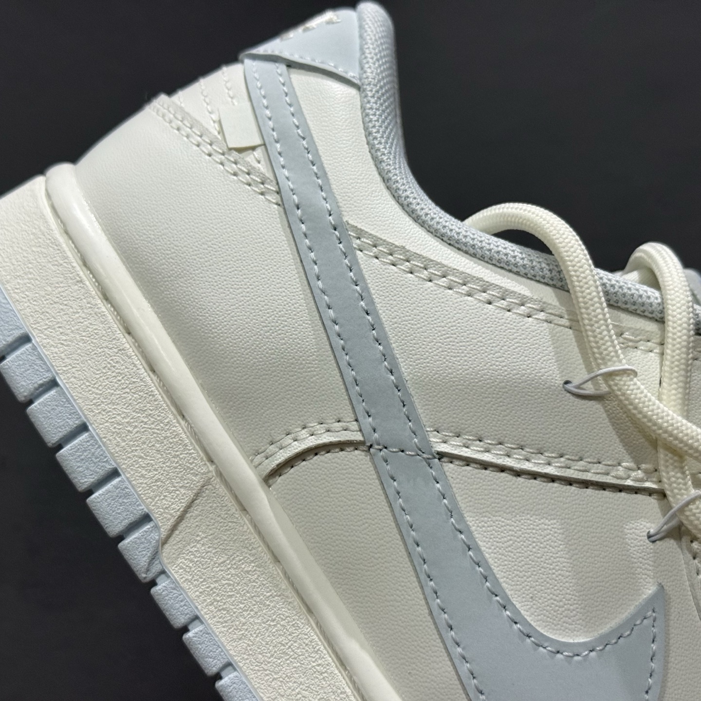 280 Nike Dunk Low 破晓初蓝 破晓蓝 当杏仁白裹住天光初绽的蓝 WB0508-047-Chinese UA Cheap High Quatity Brand Clothes Bags handbags Sneakers wholesale wholesaler seller from China Factory suppliers Fashion Clothing Shoes best Quality Beautiful Price 280 Nike Dunk Low 破晓初蓝 破晓蓝 当杏仁白裹住天光初绽的蓝 WB0508-047