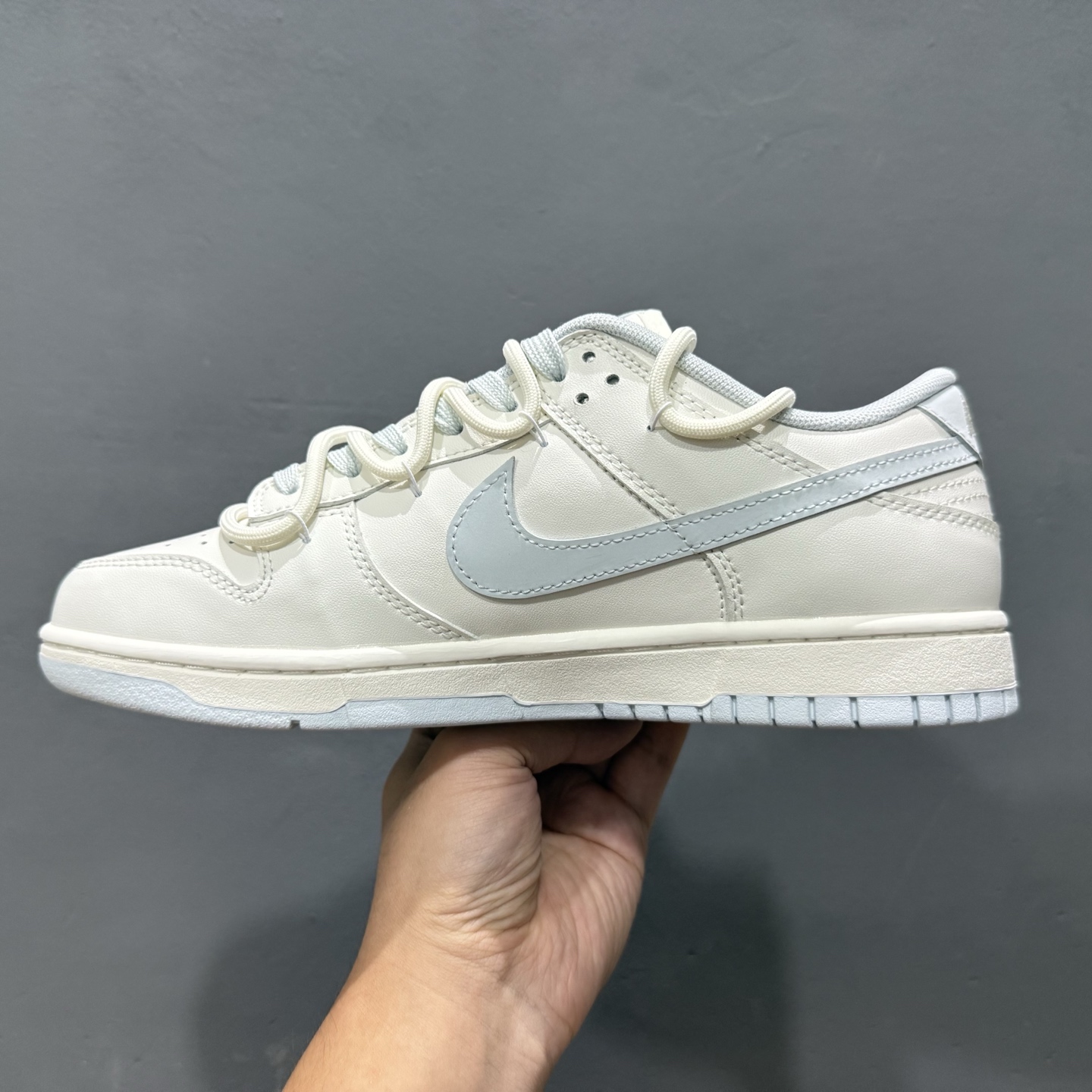 280 Nike Dunk Low 破晓初蓝 破晓蓝 当杏仁白裹住天光初绽的蓝 WB0508-047-Chinese UA Cheap High Quatity Brand Clothes Bags handbags Sneakers wholesale wholesaler seller from China Factory suppliers Fashion Clothing Shoes best Quality Beautiful Price 280 Nike Dunk Low 破晓初蓝 破晓蓝 当杏仁白裹住天光初绽的蓝 WB0508-047