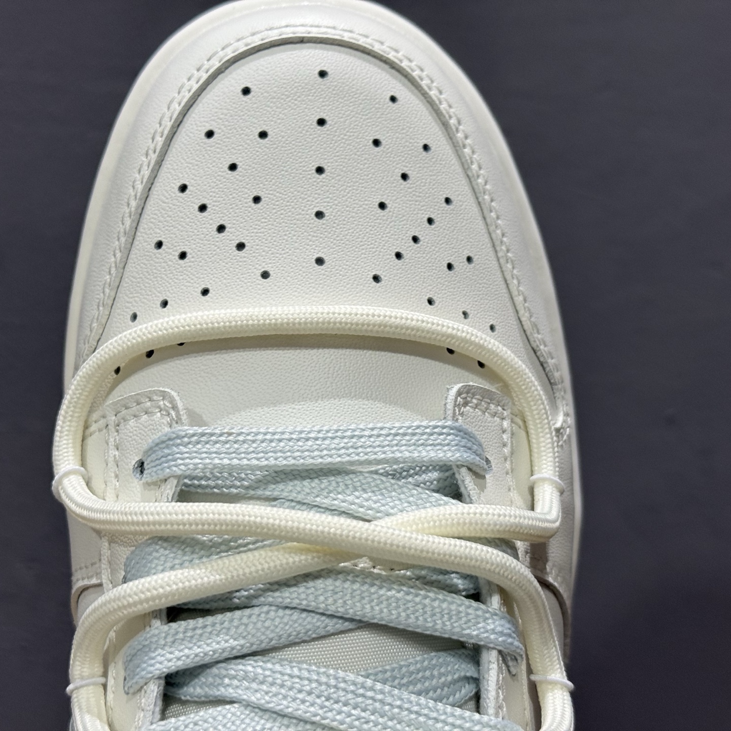 280 Nike Dunk Low 破晓初蓝 破晓蓝 当杏仁白裹住天光初绽的蓝 WB0508-047-Chinese UA Cheap High Quatity Brand Clothes Bags handbags Sneakers wholesale wholesaler seller from China Factory suppliers Fashion Clothing Shoes best Quality Beautiful Price 280 Nike Dunk Low 破晓初蓝 破晓蓝 当杏仁白裹住天光初绽的蓝 WB0508-047