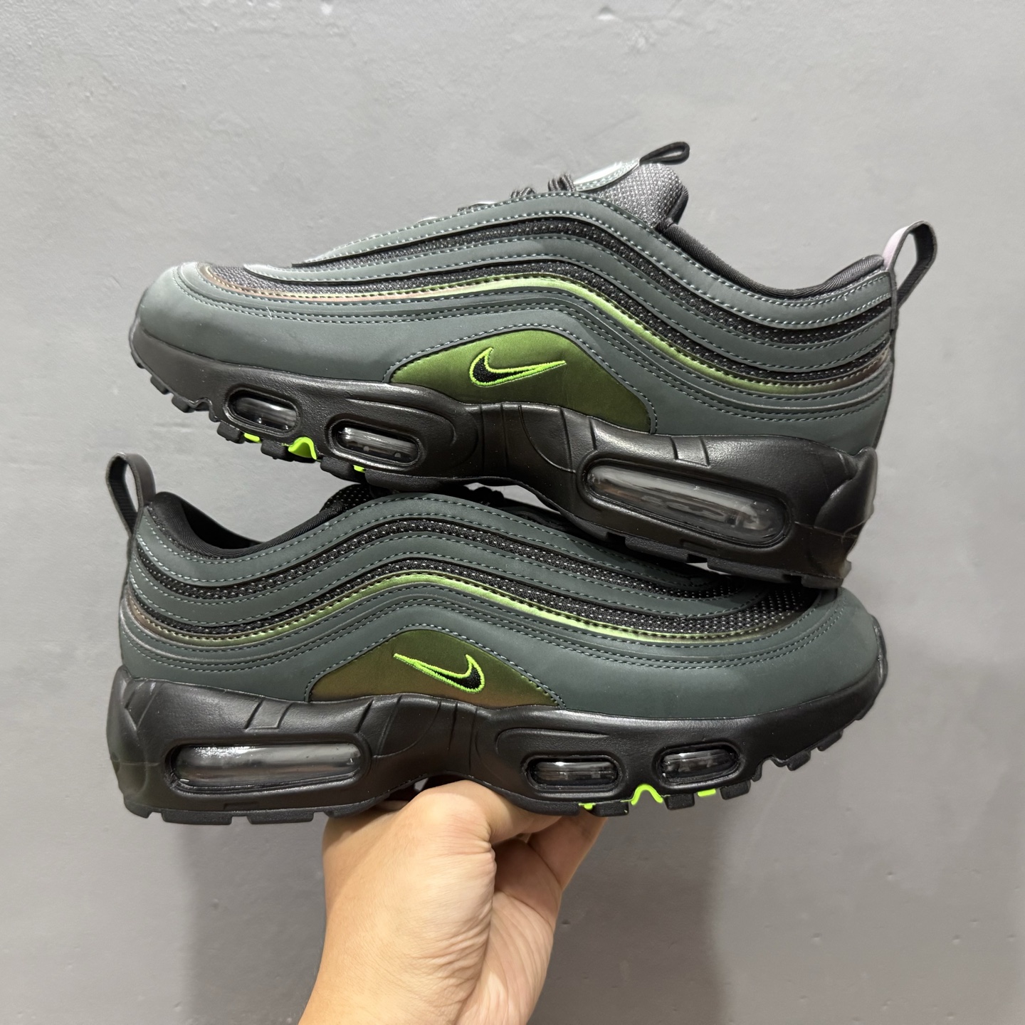 240 Nike Air Max 95/97 全掌气垫复古 子弹跑步鞋 111711-900-Chinese UA Cheap High Quatity Brand Clothes Bags handbags Sneakers wholesale wholesaler seller from China Factory suppliers Fashion Clothing Shoes best Quality Beautiful Price 240 Nike Air Max 95/97 全掌气垫复古 子弹跑步鞋 111711-900