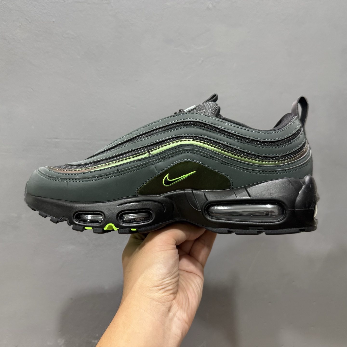 240 Nike Air Max 95/97 全掌气垫复古 子弹跑步鞋 111711-900-Chinese UA Cheap High Quatity Brand Clothes Bags handbags Sneakers wholesale wholesaler seller from China Factory suppliers Fashion Clothing Shoes best Quality Beautiful Price 240 Nike Air Max 95/97 全掌气垫复古 子弹跑步鞋 111711-900