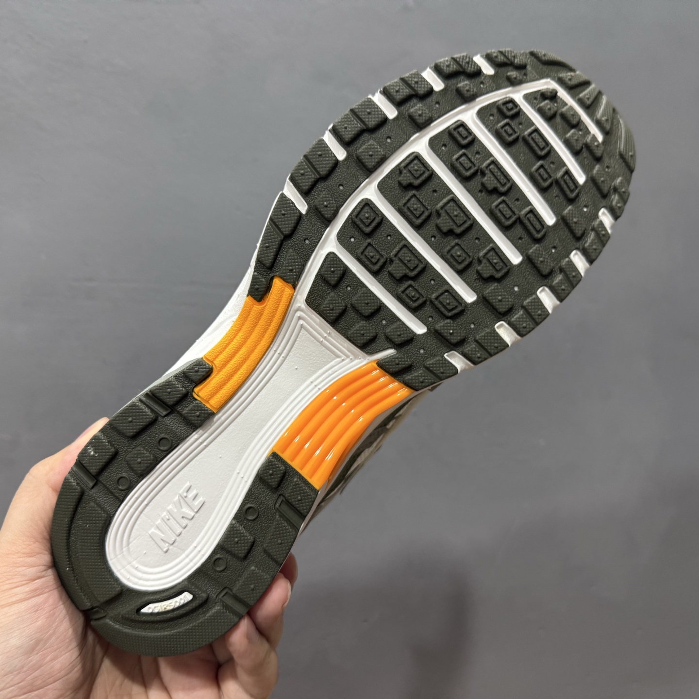 180 Nike Initiator Running 耐克INS 超火复古老爹跑鞋 IH0246-320-Chinese UA Cheap High Quatity Brand Clothes Bags handbags Sneakers wholesale wholesaler seller from China Factory suppliers Fashion Clothing Shoes best Quality Beautiful Price 180 Nike Initiator Running 耐克INS 超火复古老爹跑鞋 IH0246-320