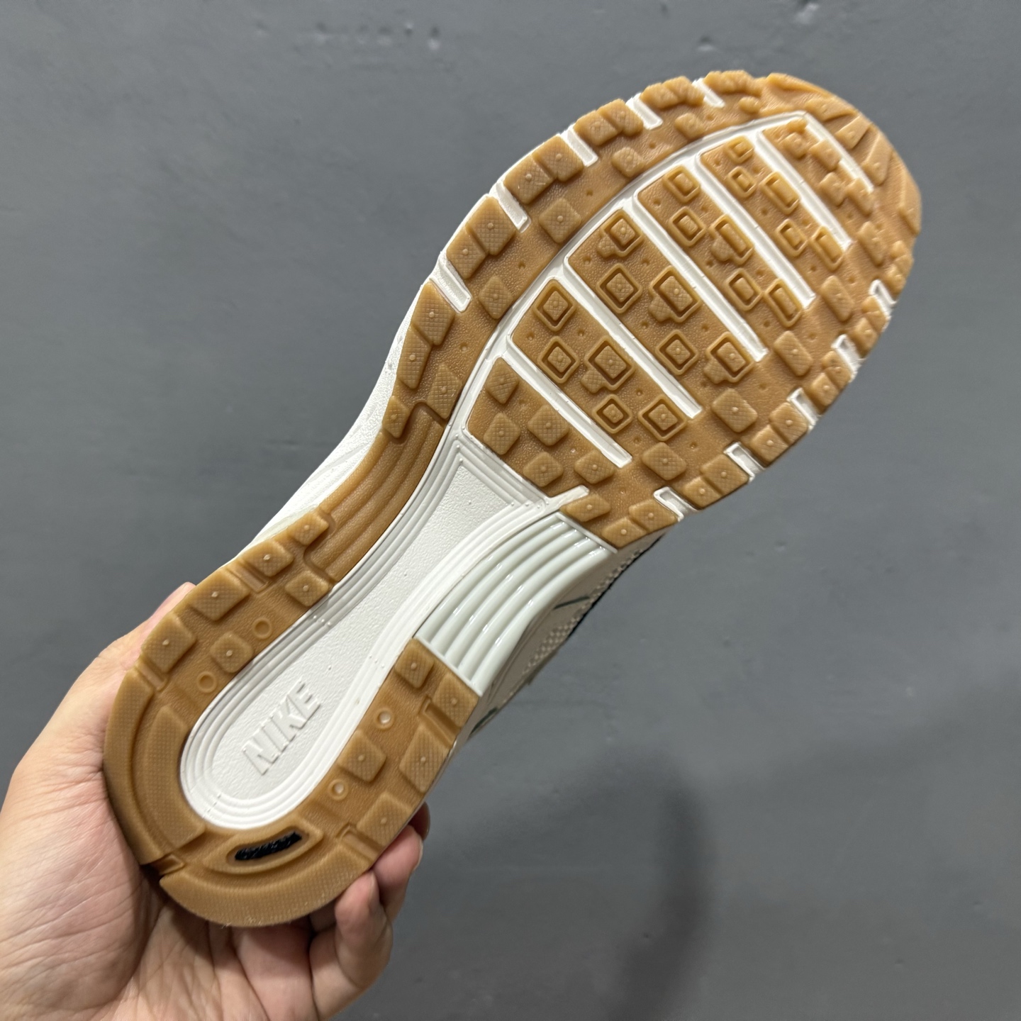 180 综合版 Nike P-6000 Premium 白色 HF4898-121-Chinese UA Cheap High Quatity Brand Clothes Bags handbags Sneakers wholesale wholesaler seller from China Factory suppliers Fashion Clothing Shoes best Quality Beautiful Price 180 综合版 Nike P-6000 Premium 白色 HF4898-121