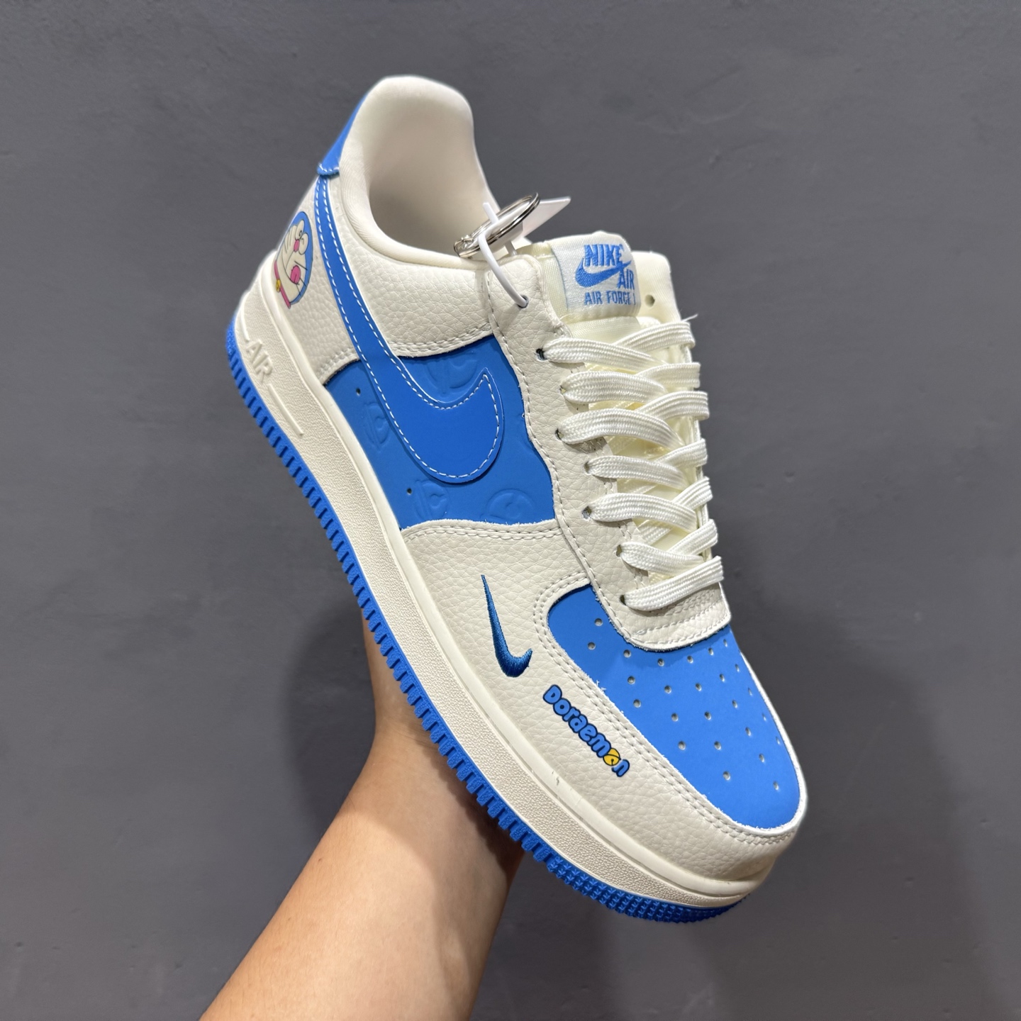 260 NIke Air Force 1 ‘07 Low “哆唻A梦”空军一号 低帮 运动鞋 KK1988-089