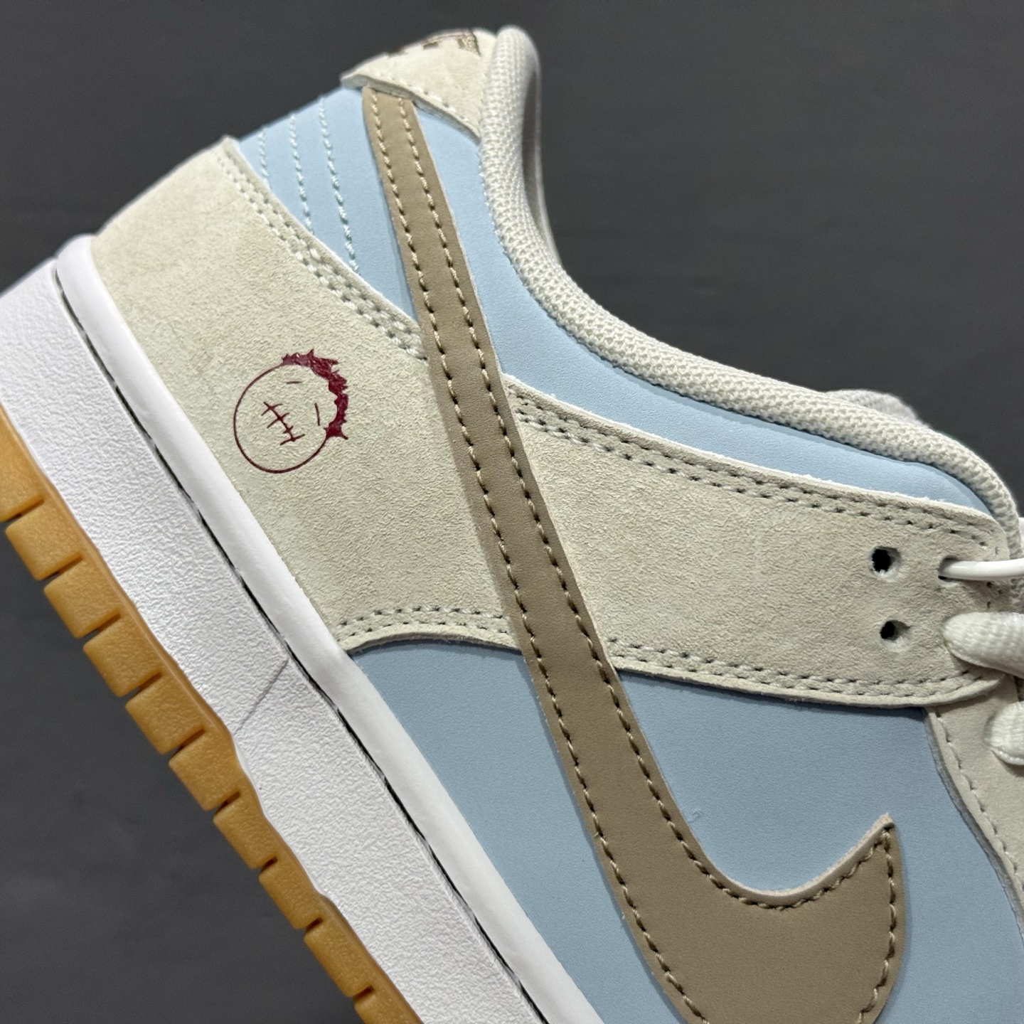 200 Nike Dunk SB 浅蓝摩卡 米白拼浅蓝色 HF3704-001-Chinese UA Cheap High Quatity Brand Clothes Bags handbags Sneakers wholesale wholesaler seller from China Factory suppliers Fashion Clothing Shoes best Quality Beautiful Price 200 Nike Dunk SB 浅蓝摩卡 米白拼浅蓝色 HF3704-001