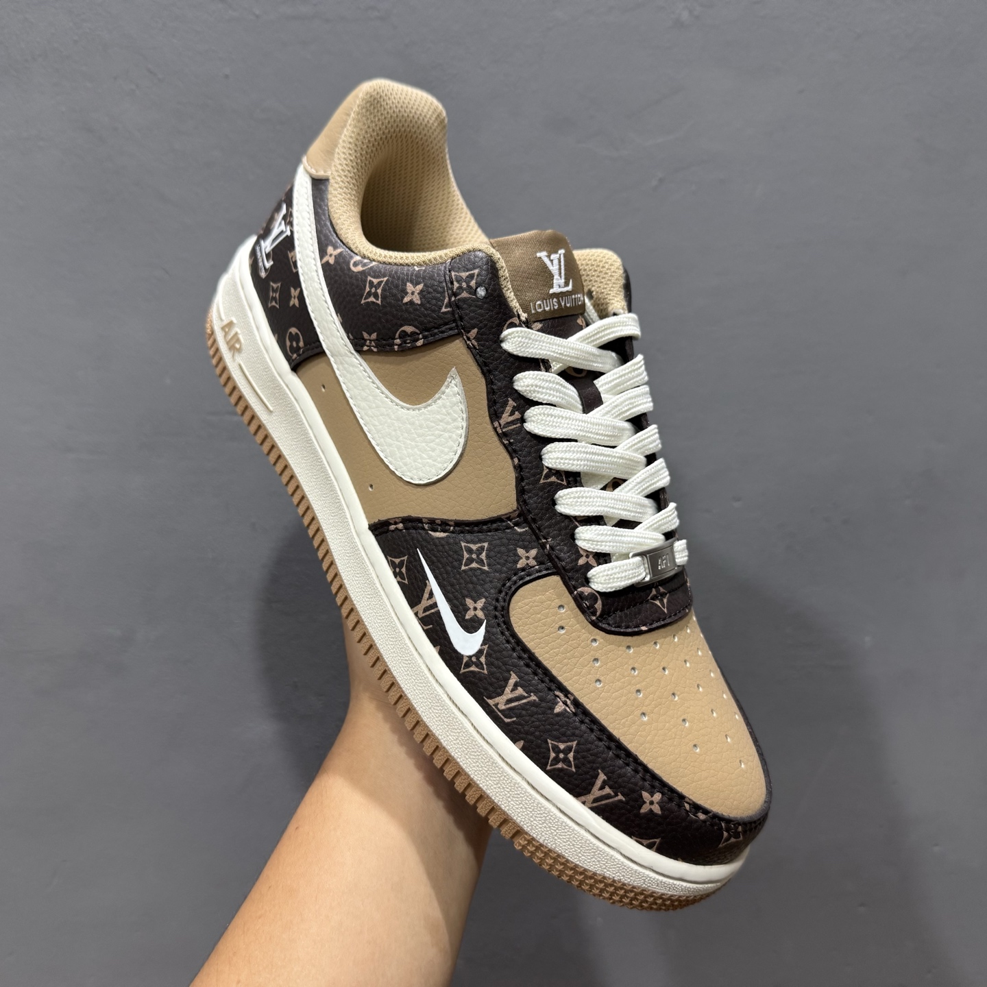 260 独家实拍 Nike Air Force 1‘07 Low 古驰联名 白红绿 空军一号低帮休闲板鞋 LW9279-012-Chinese UA Cheap High Quatity Brand Clothes Bags handbags Sneakers wholesale wholesaler seller from China Factory suppliers Fashion Clothing Shoes best Quality Beautiful Price 260 独家实拍 Nike Air Force 1‘07 Low 古驰联名 白红绿 空军一号低帮休闲板鞋 LW9279-012