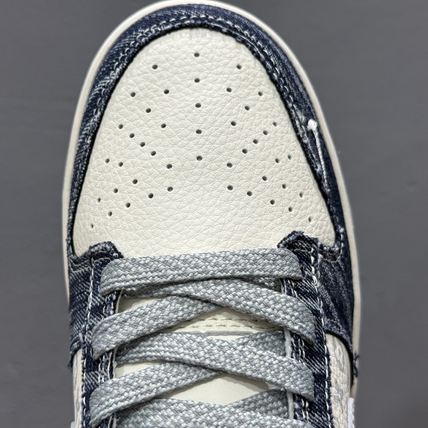 280 Nike Air Dunk LOW 1“LV联名-牛仔蓝灰勾 ”经典牛仔蓝搭配 满天星鞋带 JP1628-018-Chinese UA Cheap High Quatity Brand Clothes Bags handbags Sneakers wholesale wholesaler seller from China Factory suppliers Fashion Clothing Shoes best Quality Beautiful Price 280 Nike Air Dunk LOW 1“LV联名-牛仔蓝灰勾 ”经典牛仔蓝搭配 满天星鞋带 JP1628-018