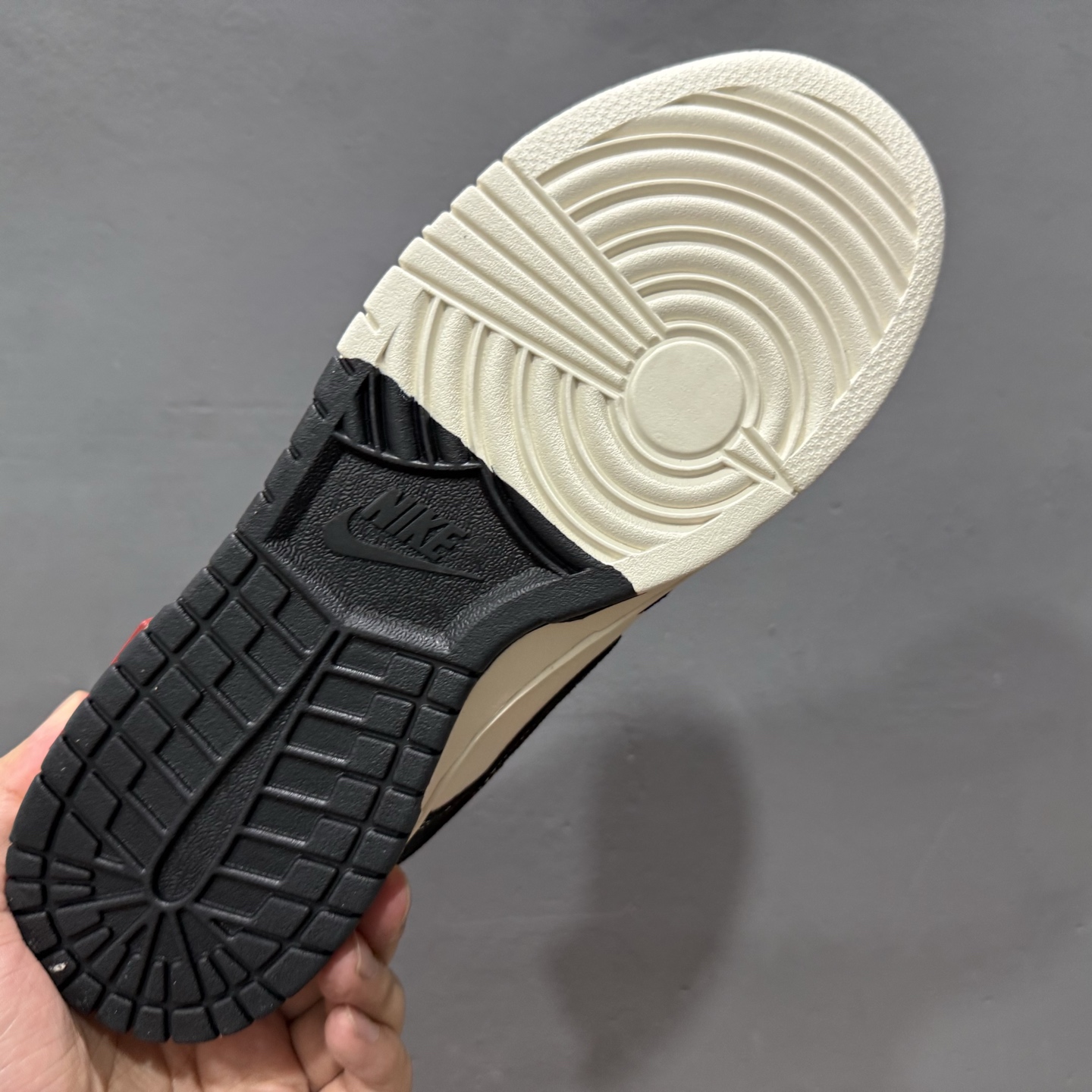 220 XC版Nike SB Dunk Low Supreme联名 MM1089-020