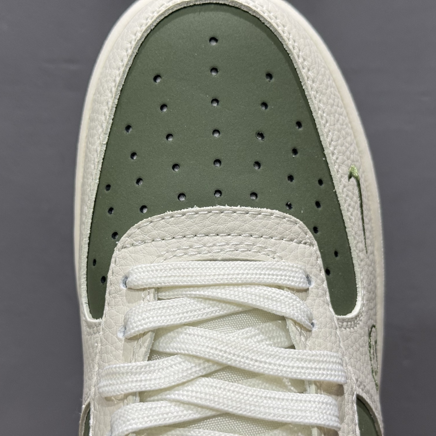 260 Nike Air Force 1'07 GUCCI 联名 白绿 KK1988-095