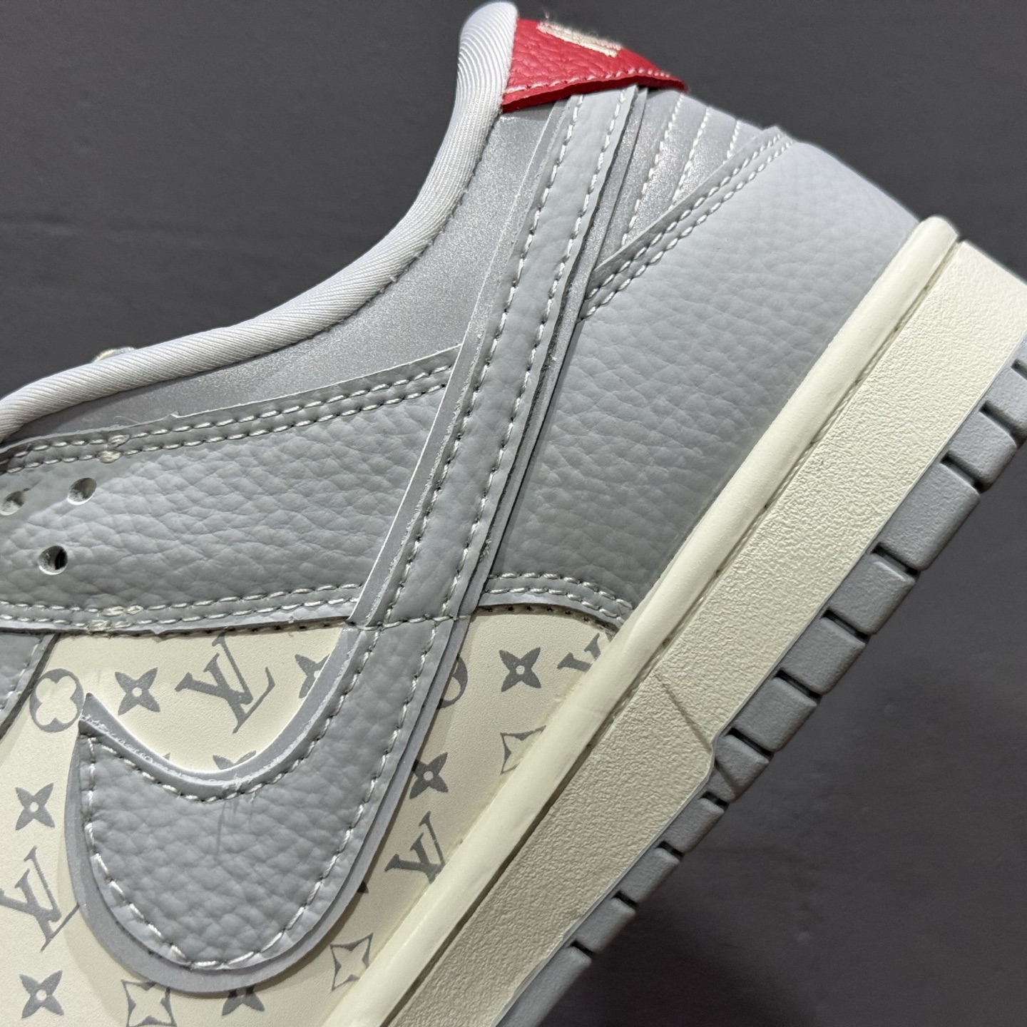 280 SC版Nike SB Dunk Low x Louis Vuitton 灰白 SC9207-426