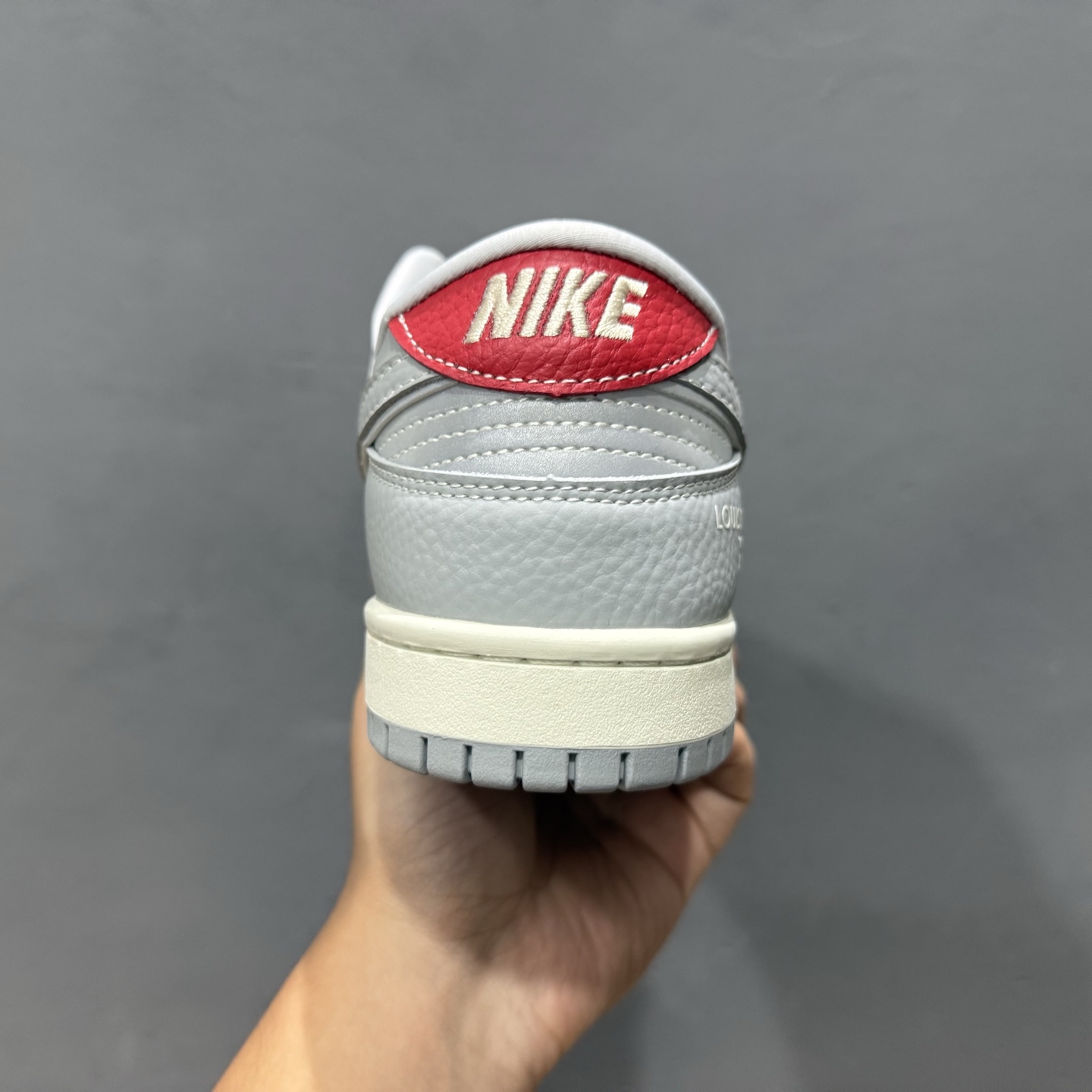 280 SC版Nike SB Dunk Low x Louis Vuitton 灰白 SC9207-426
