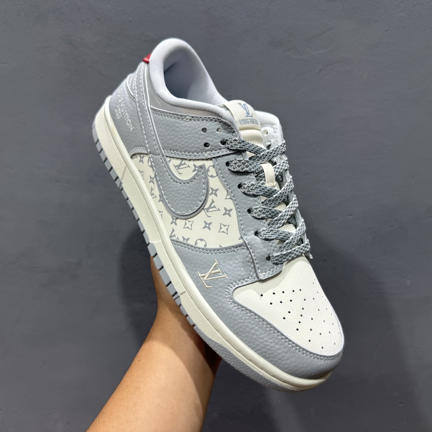 280 SC版Nike SB Dunk Low x Louis Vuitton 灰白 SC9207-426