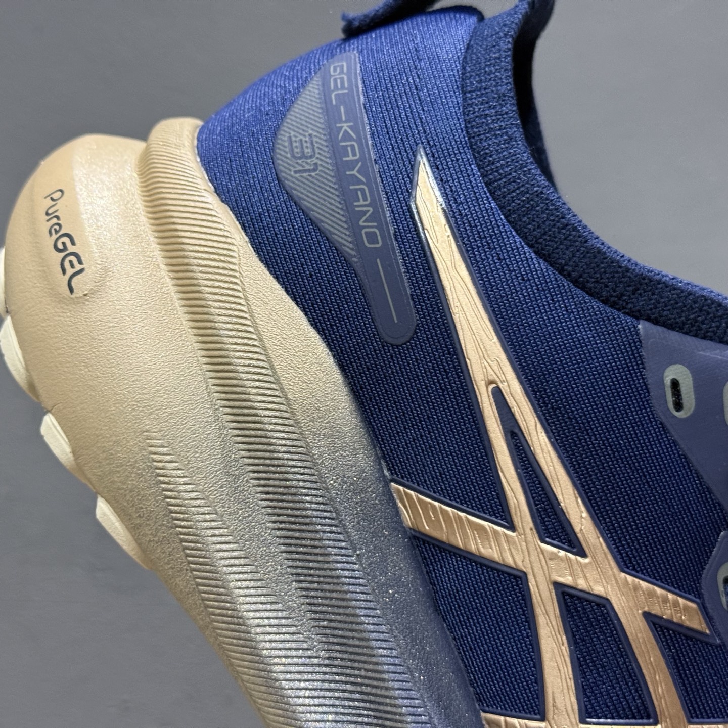 180 Asics Gel-Kayano 31 黑蓝银 亚瑟士系列复古舒适织物休闲跑步鞋 1012B950-400-Chinese UA Cheap High Quatity Brand Clothes Bags handbags Sneakers wholesale wholesaler seller from China Factory suppliers Fashion Clothing Shoes best Quality Beautiful Price 180 Asics Gel-Kayano 31 黑蓝银 亚瑟士系列复古舒适织物休闲跑步鞋 1012B950-400