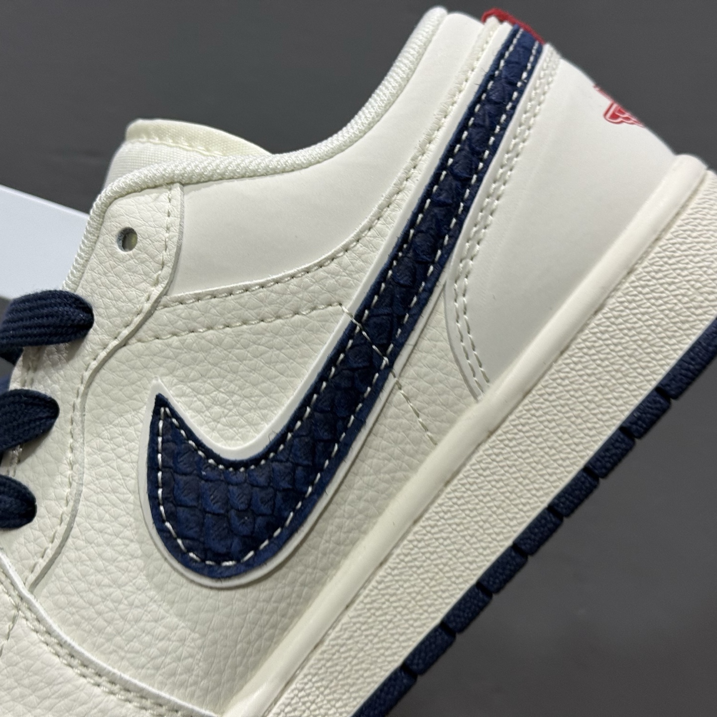 280 Air Jordan 1 Low AJ1 乔1LV 联名 蓝鳞勾 高端定制 低帮复古篮球鞋 XX3168-171