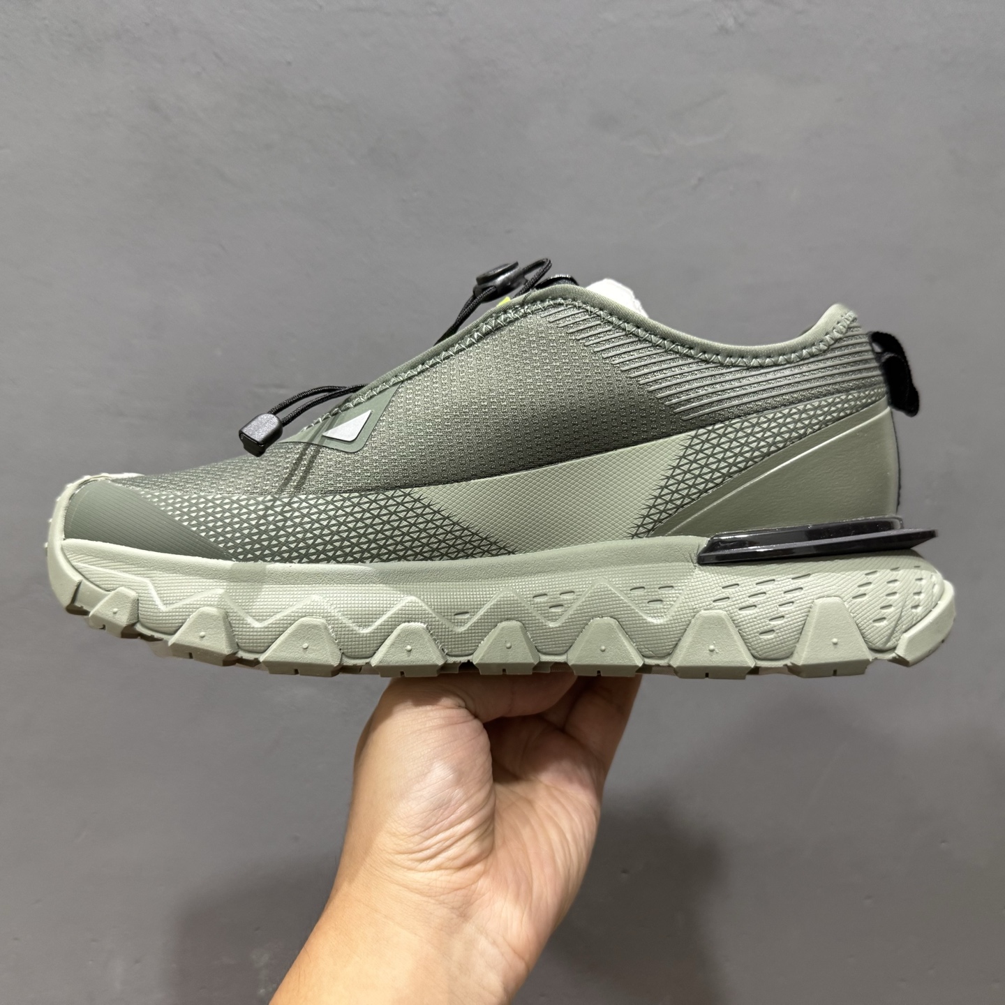 300 DESCENTE BOA 迪桑特 运动慢跑鞋 透气针织鞋面-Chinese UA Cheap High Quatity Brand Clothes Bags handbags Sneakers wholesale wholesaler seller from China Factory suppliers Fashion Clothing Shoes best Quality Beautiful Price 300 DESCENTE BOA 迪桑特 运动慢跑鞋 透气针织鞋面