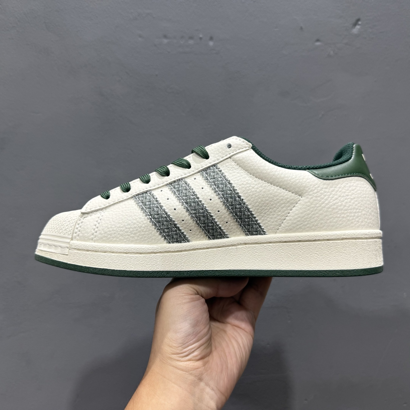 240 ＃纯原 CLOT x AD Originals Superstar 贝壳头斯图西联名限定 贴合柔软皮料白绿配色 AD8017