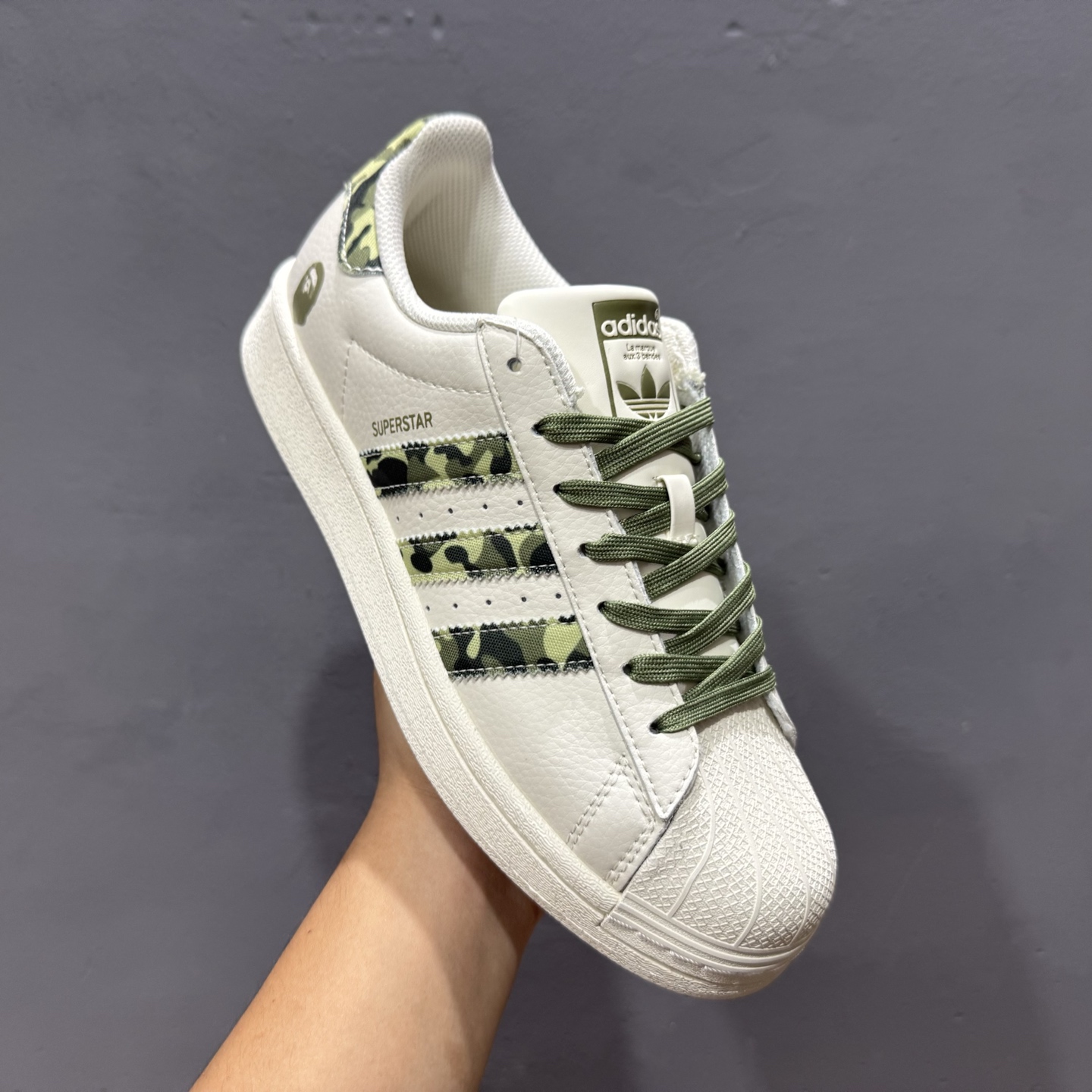 240 #纯原 CLOT x AD Originals Superstar 贝壳头猿人头联名限定 贴合柔软皮料白绿配色 DS0018-Chinese UA Cheap High Quatity Brand Clothes Bags handbags Sneakers wholesale wholesaler seller from China Factory suppliers Fashion Clothing Shoes best Quality Beautiful Price 240 #纯原 CLOT x AD Originals Superstar 贝壳头猿人头联名限定 贴合柔软皮料白绿配色 DS0018