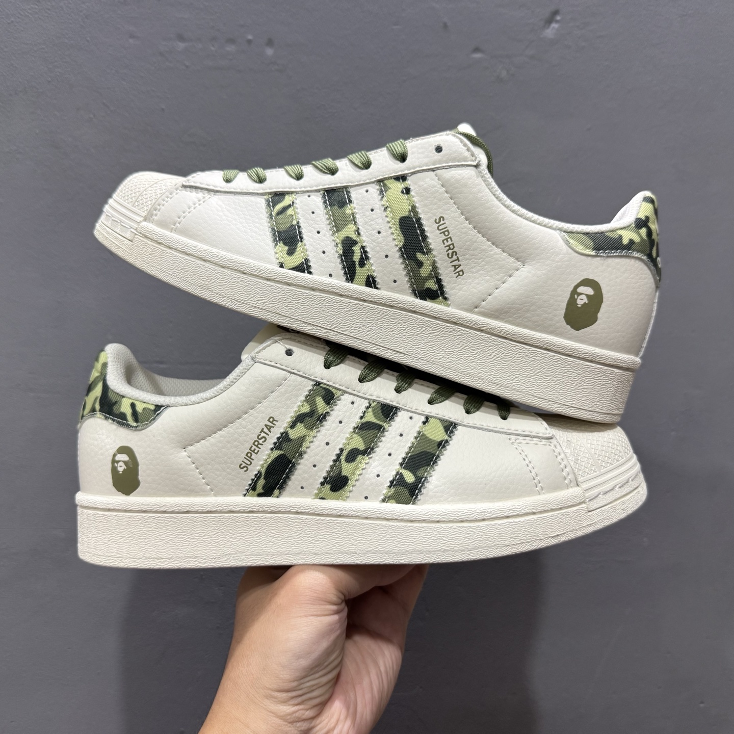 240 #纯原 CLOT x AD Originals Superstar 贝壳头猿人头联名限定 贴合柔软皮料白绿配色 DS0018-Chinese UA Cheap High Quatity Brand Clothes Bags handbags Sneakers wholesale wholesaler seller from China Factory suppliers Fashion Clothing Shoes best Quality Beautiful Price 240 #纯原 CLOT x AD Originals Superstar 贝壳头猿人头联名限定 贴合柔软皮料白绿配色 DS0018