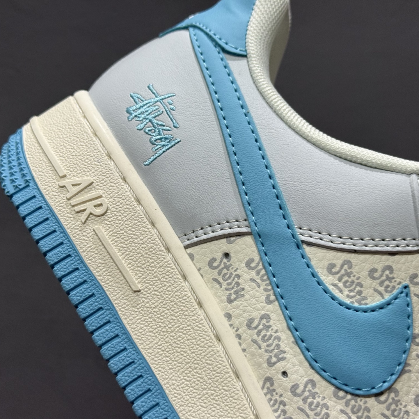 260 Nike Air Force 1'07 斯图西 联名 灰白蓝 JJ2508-717-Chinese UA Cheap High Quatity Brand Clothes Bags handbags Sneakers wholesale wholesaler seller from China Factory suppliers Fashion Clothing Shoes best Quality Beautiful Price 260 Nike Air Force 1'07 斯图西 联名 灰白蓝 JJ2508-717