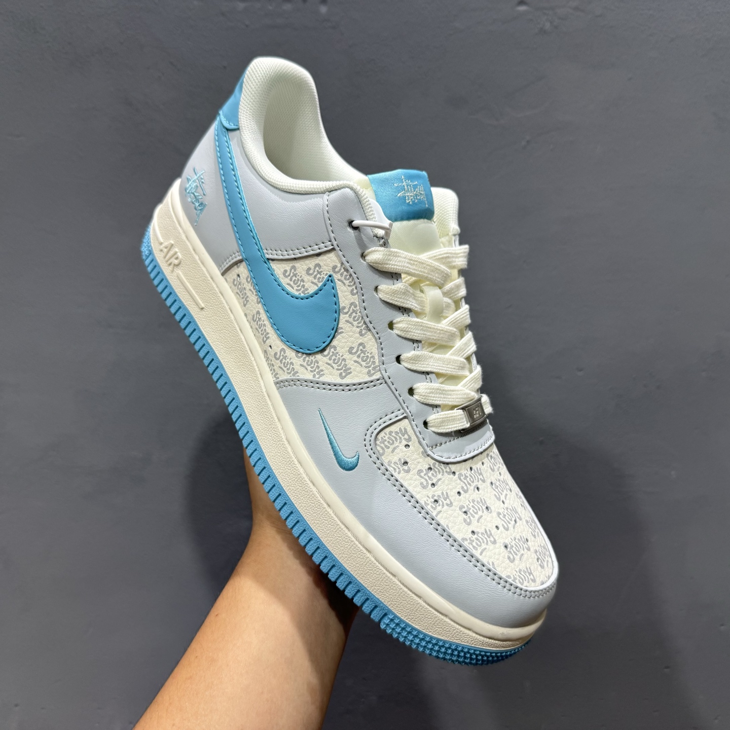 260 Nike Air Force 1'07 斯图西 联名 灰白蓝 JJ2508-717-Chinese UA Cheap High Quatity Brand Clothes Bags handbags Sneakers wholesale wholesaler seller from China Factory suppliers Fashion Clothing Shoes best Quality Beautiful Price 260 Nike Air Force 1'07 斯图西 联名 灰白蓝 JJ2508-717