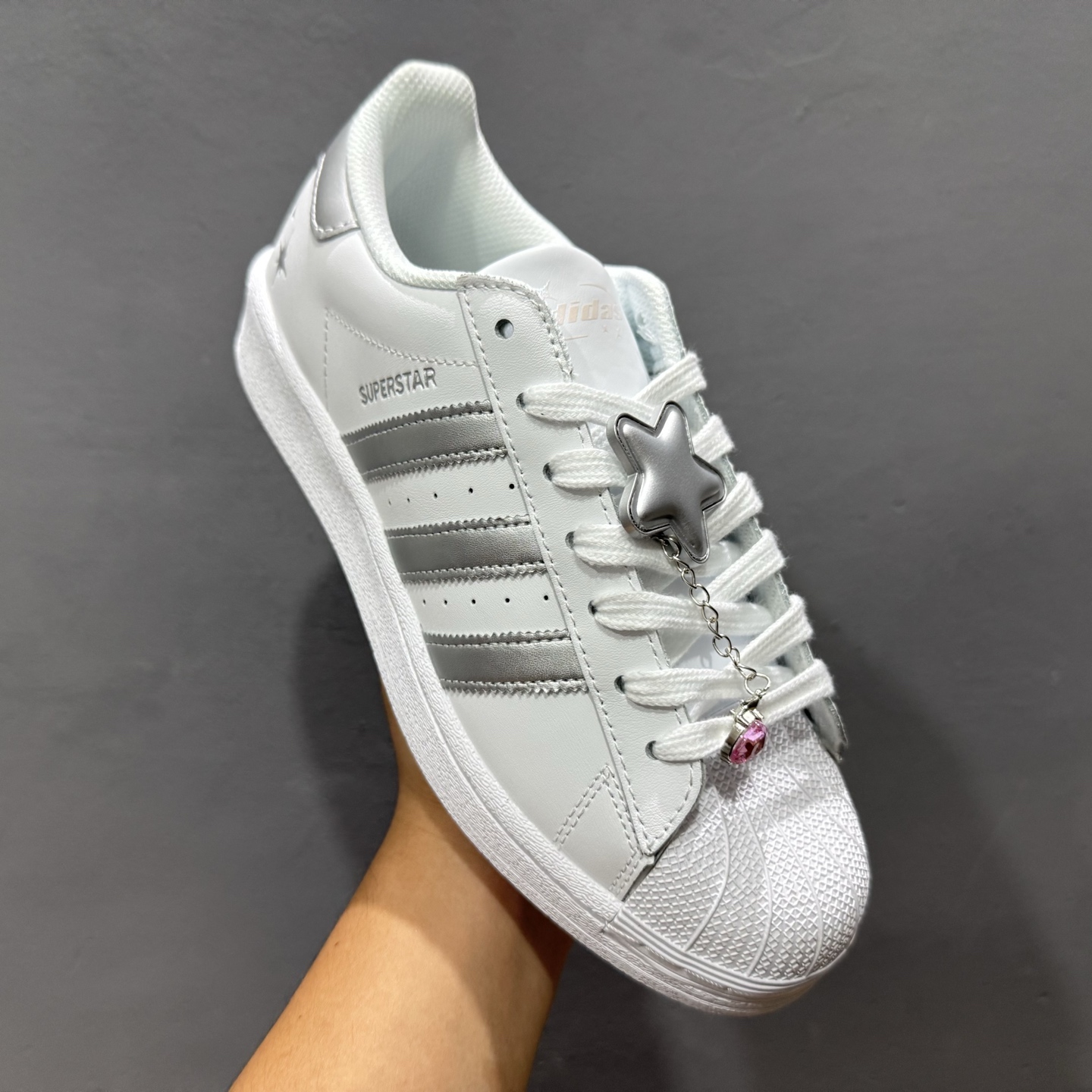 140 Adidas Originals Superstar 全新配色 贝壳头休闲板鞋 JQ8777-Chinese UA Cheap High Quatity Brand Clothes Bags handbags Sneakers wholesale wholesaler seller from China Factory suppliers Fashion Clothing Shoes best Quality Beautiful Price 140 Adidas Originals Superstar 全新配色 贝壳头休闲板鞋 JQ8777