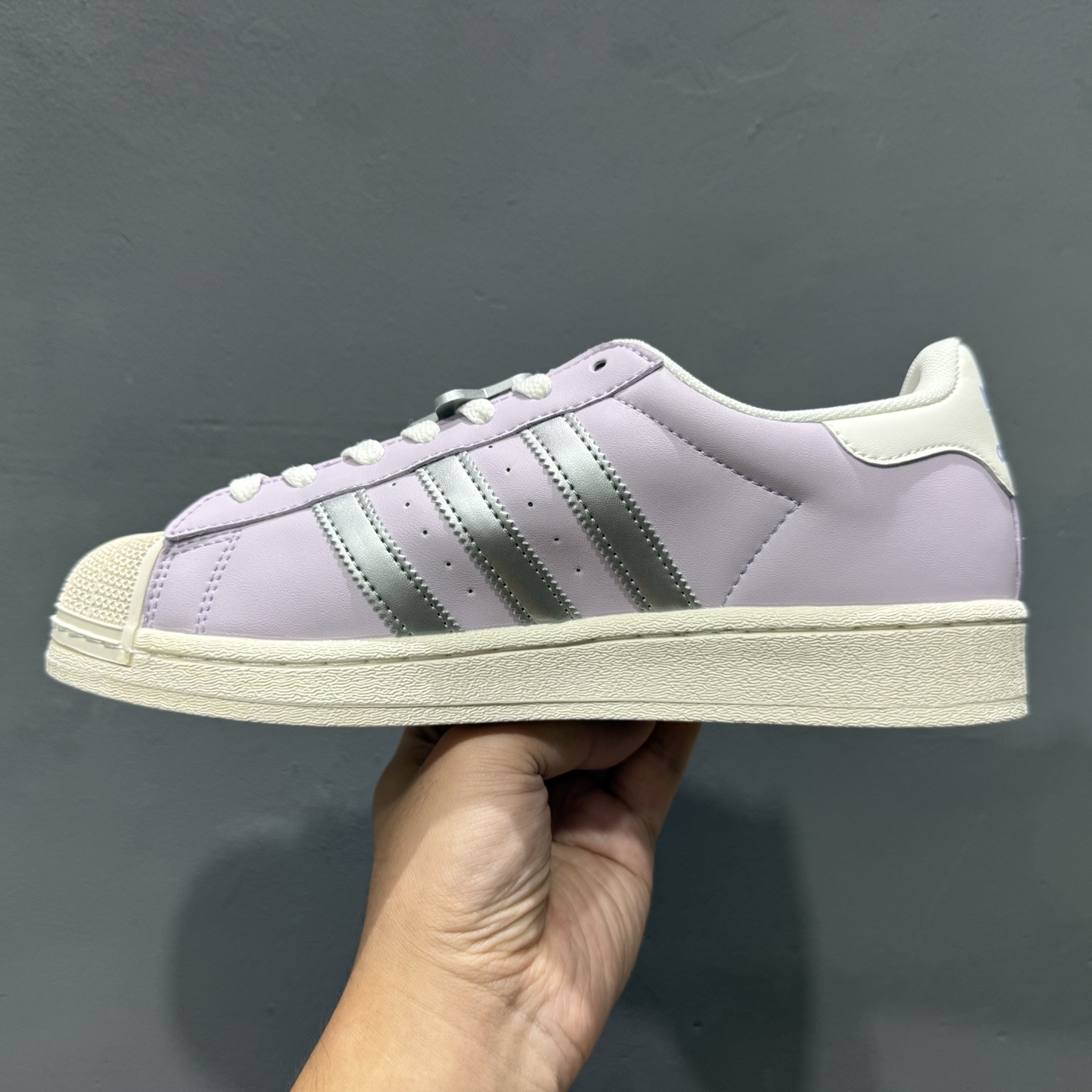 140 Adidas Originals Superstar 全新配色 贝壳头休闲板鞋 JQ8776-Chinese UA Cheap High Quatity Brand Clothes Bags handbags Sneakers wholesale wholesaler seller from China Factory suppliers Fashion Clothing Shoes best Quality Beautiful Price 140 Adidas Originals Superstar 全新配色 贝壳头休闲板鞋 JQ8776
