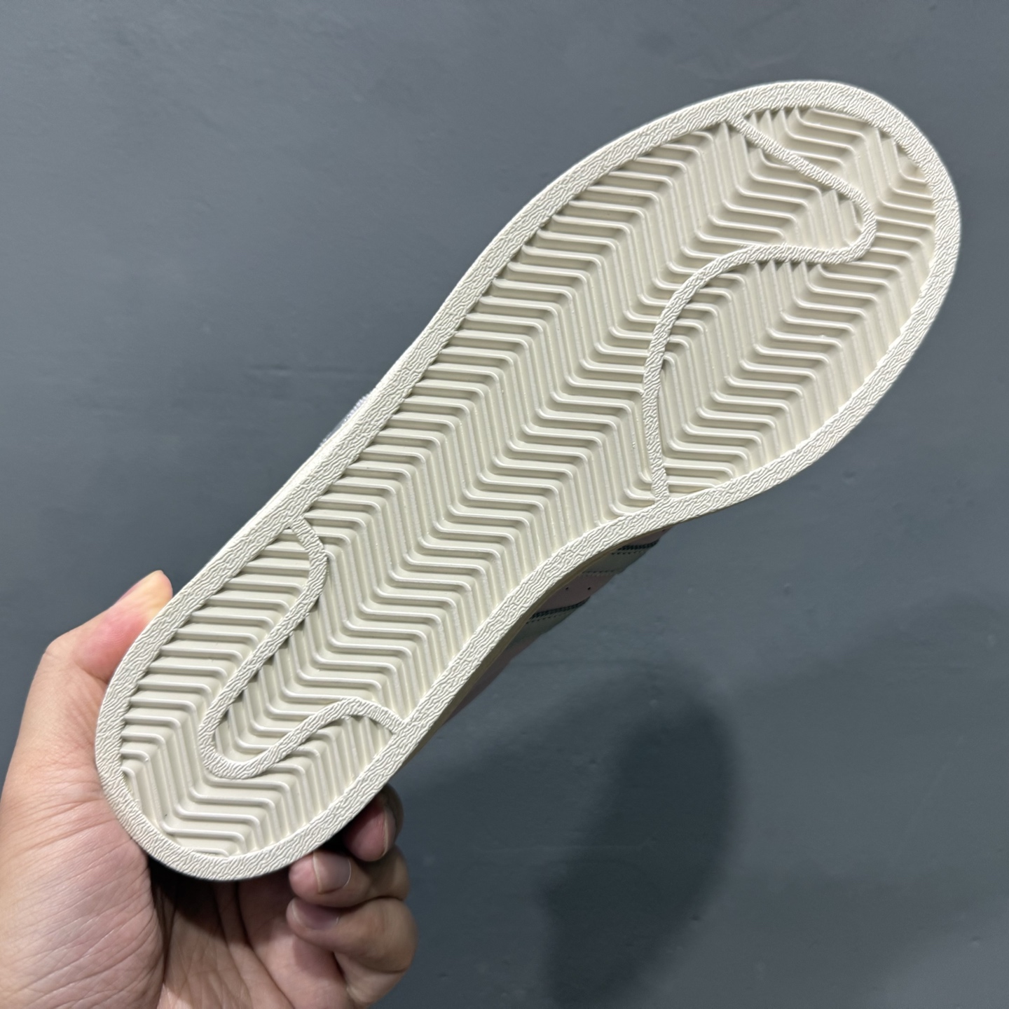 140 Adidas Originals Superstar 全新配色 贝壳头休闲板鞋 JQ8776-Chinese UA Cheap High Quatity Brand Clothes Bags handbags Sneakers wholesale wholesaler seller from China Factory suppliers Fashion Clothing Shoes best Quality Beautiful Price 140 Adidas Originals Superstar 全新配色 贝壳头休闲板鞋 JQ8776