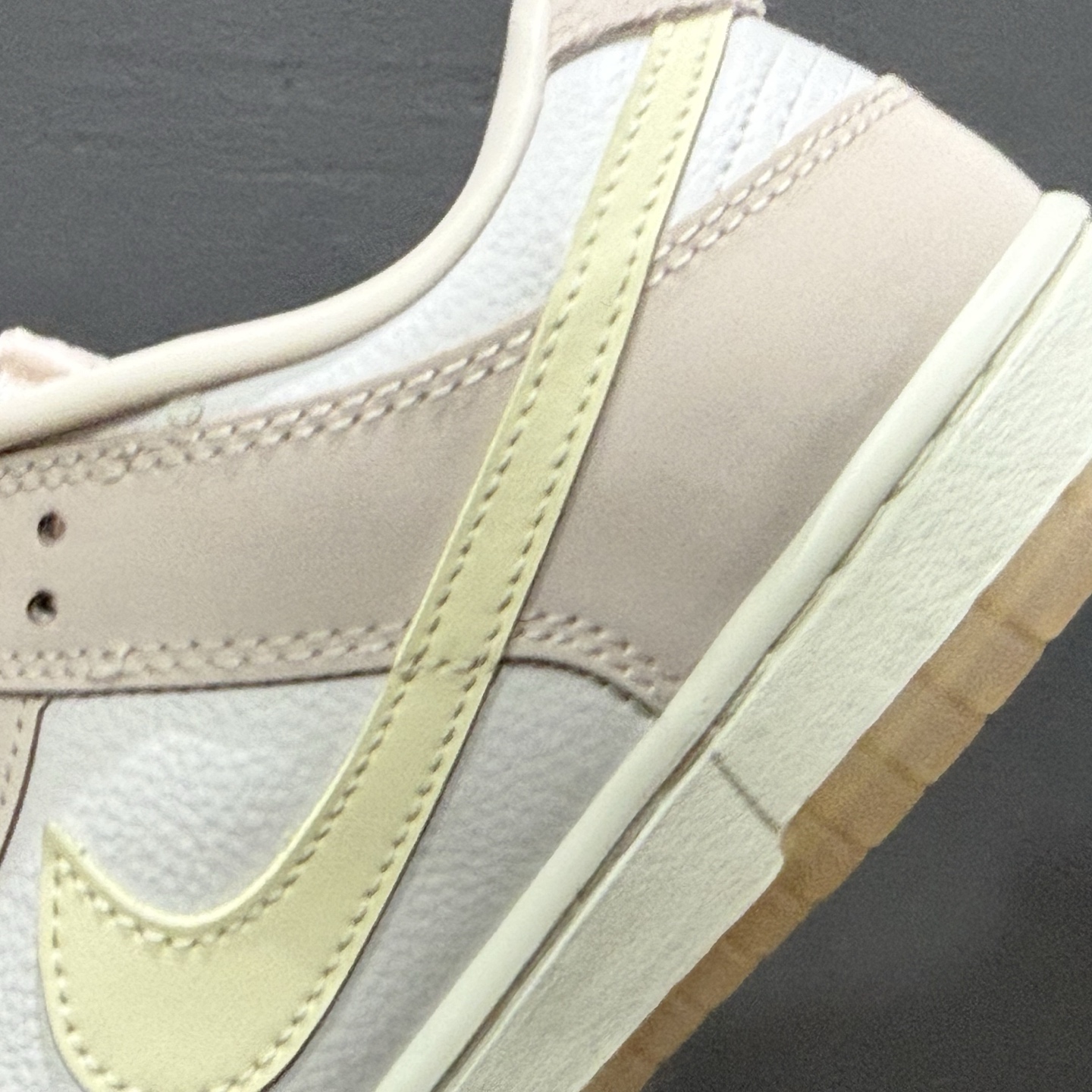 180 Nike Dunk Low 柔粉 FB7910-601