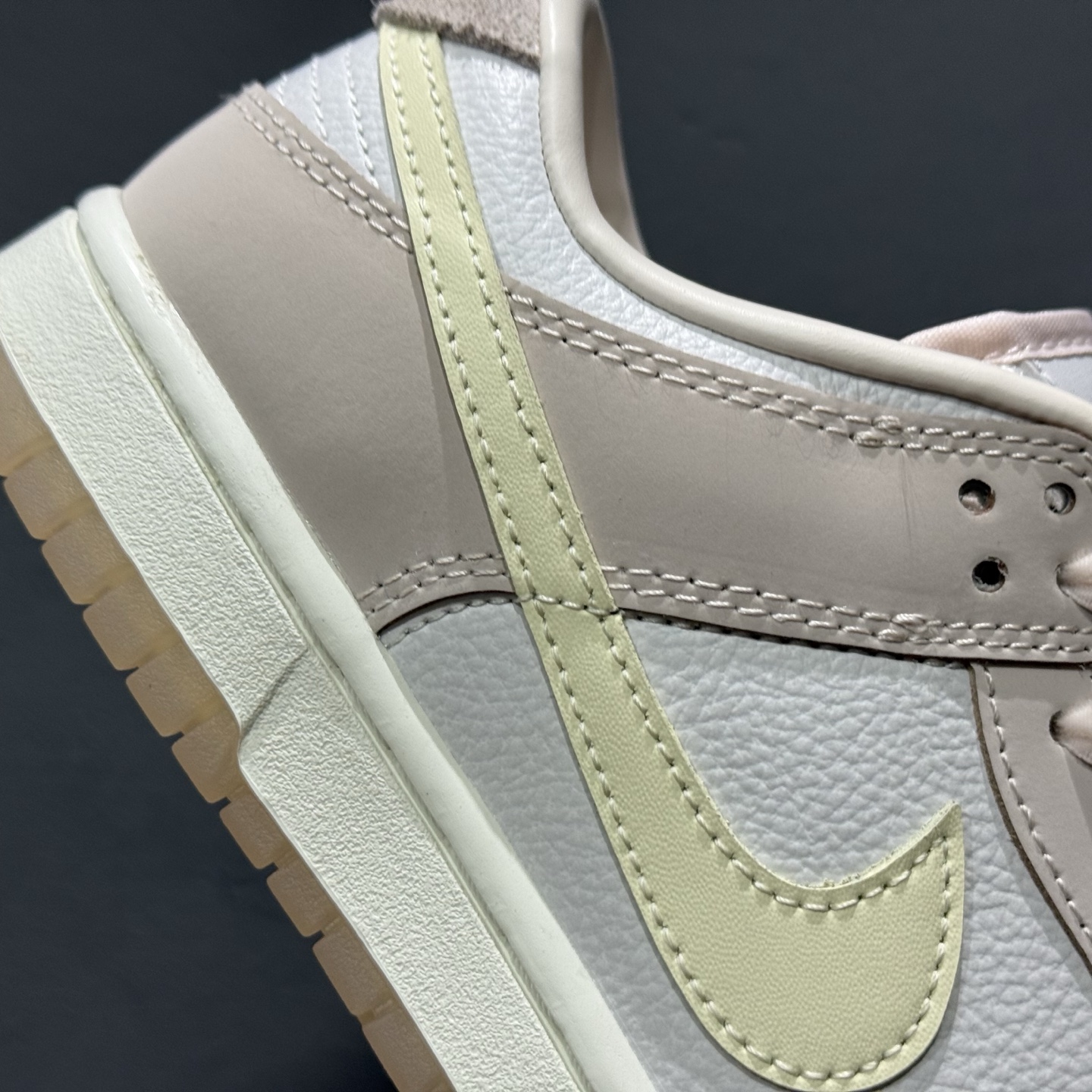 180 Nike Dunk Low 柔粉 FB7910-601