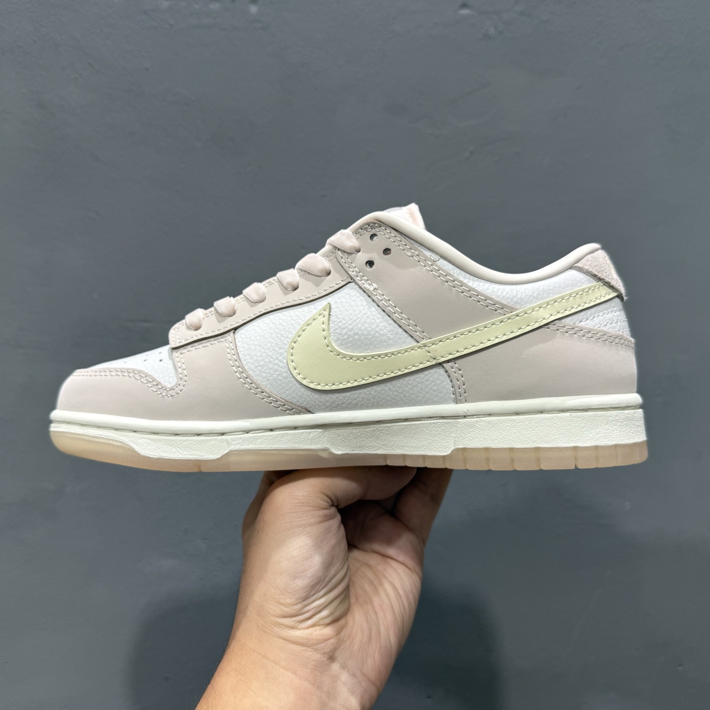 180 Nike Dunk Low 柔粉 FB7910-601