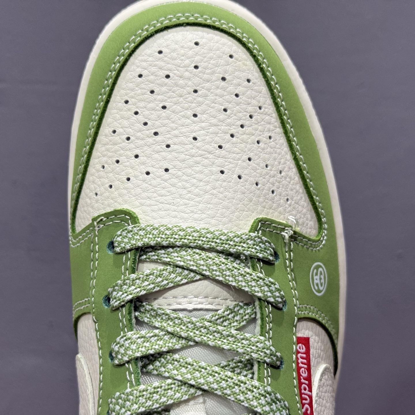 280 Nike SB Dunk Low 白棕双勾 斯图西 周年高端定制 低帮休闲板鞋 LW1818-120-Chinese UA Cheap High Quatity Brand Clothes Bags handbags Sneakers wholesale wholesaler seller from China Factory suppliers Fashion Clothing Shoes best Quality Beautiful Price 280 Nike SB Dunk Low 白棕双勾 斯图西 周年高端定制 低帮休闲板鞋 LW1818-120