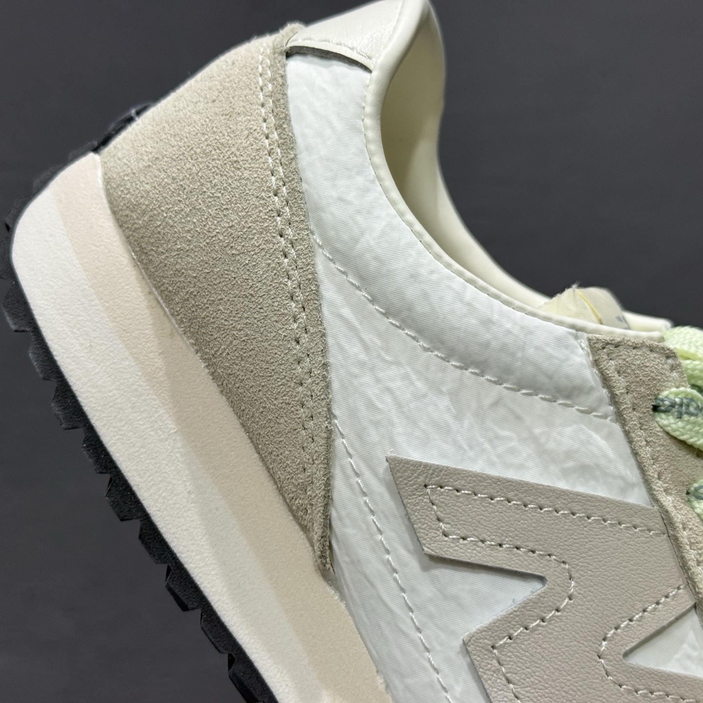 220 纯原 New Balance NB 471 白灰 U471AJ-Chinese UA Cheap High Quatity Brand Clothes Bags handbags Sneakers wholesale wholesaler seller from China Factory suppliers Fashion Clothing Shoes best Quality Beautiful Price 220 纯原 New Balance NB 471 白灰 U471AJ