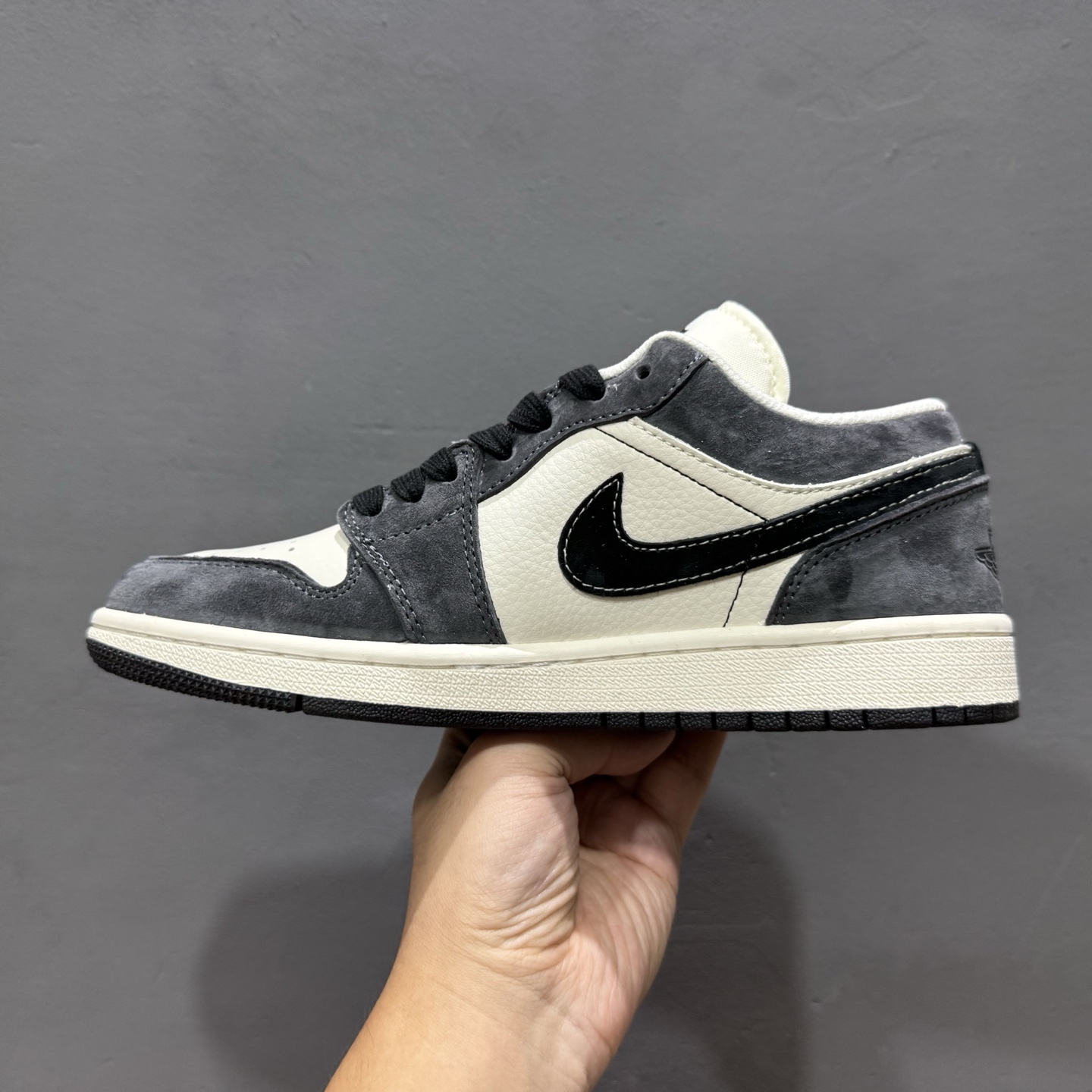 200 Air Jordan 1 Retro Low x Stussy 斯图西米红翻毛 SJ9950-023
