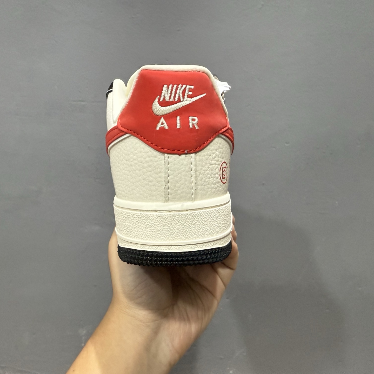 ¥260 Nike Air Force 1'07 Low 黑红勾 空军一号低帮休闲板鞋 KB1688-001-Chinese UA Cheap High Quatity Brand Clothes Bags handbags Sneakers wholesale wholesaler seller from China Factory suppliers Fashion Clothing Shoes best Quality Beautiful Price ¥260 Nike Air Force 1'07 Low 黑红勾 空军一号低帮休闲板鞋 KB1688-001