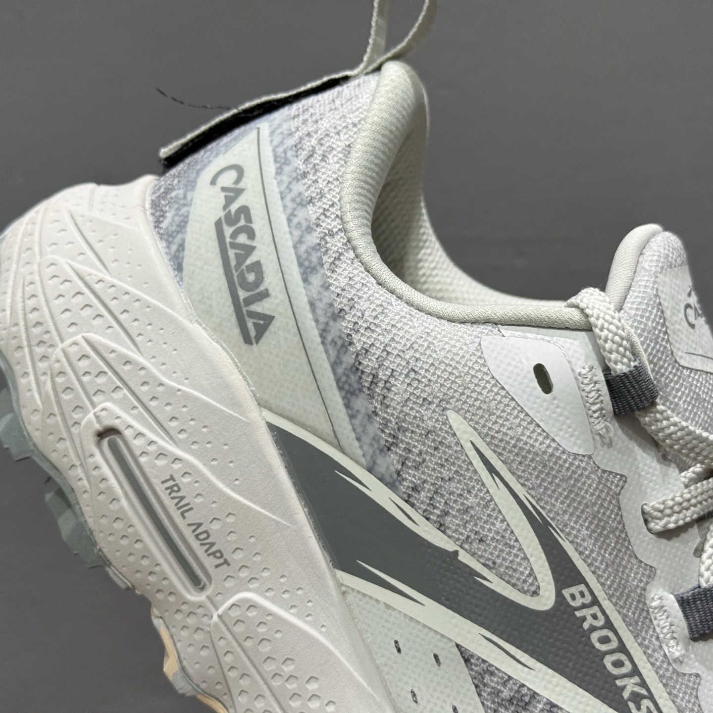 180 Brooks布鲁克斯 CASCADIA 18 舒适防滑耐磨 低帮 越野跑步鞋