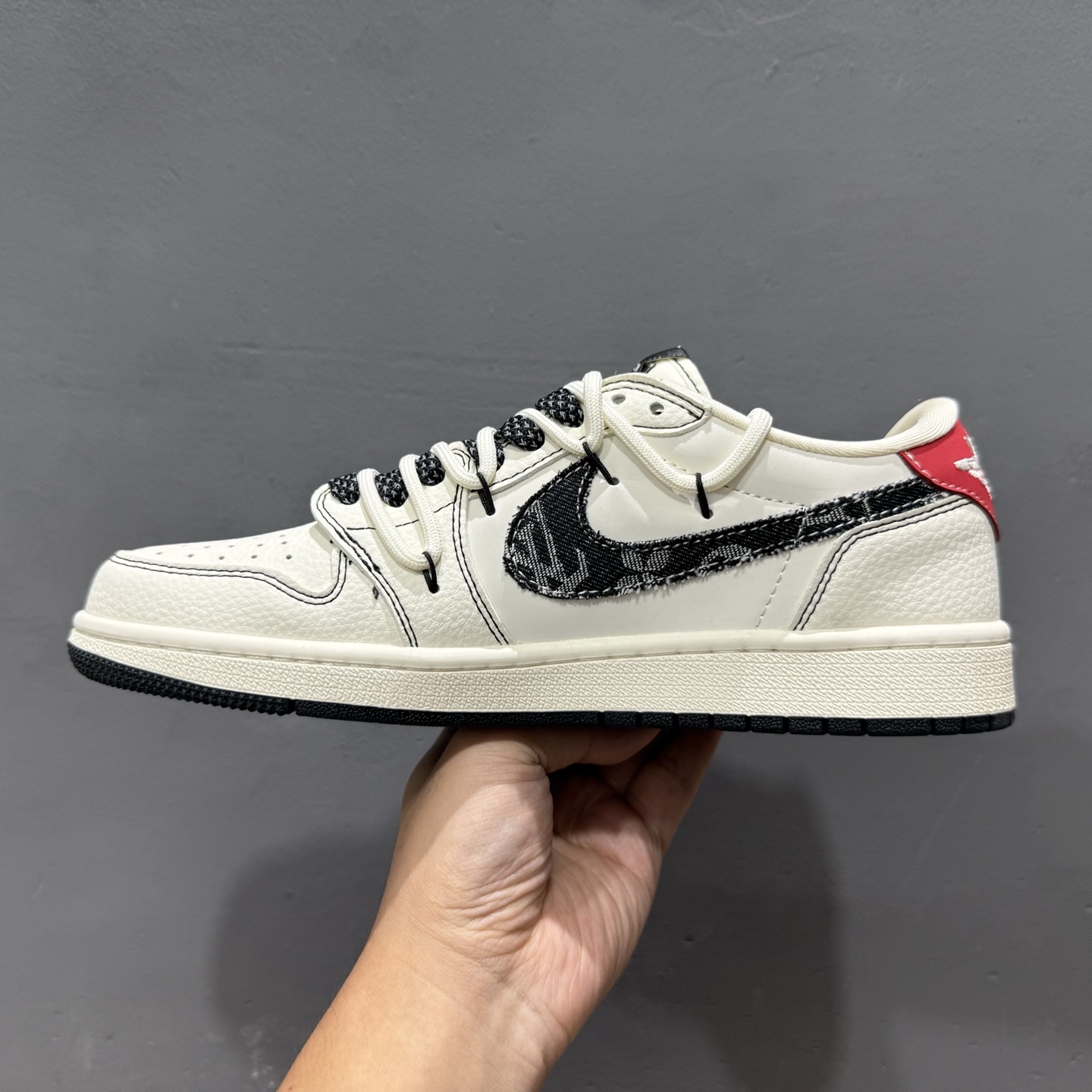 300 Louis Vuitton x Air Jordan 1 Low 红尾抽绳 DM6868-108-Chinese UA Cheap High Quatity Brand Clothes Bags handbags Sneakers wholesale wholesaler seller from China Factory suppliers Fashion Clothing Shoes best Quality Beautiful Price 300 Louis Vuitton x Air Jordan 1 Low 红尾抽绳 DM6868-108